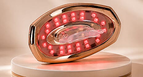 Red light therapy for lips