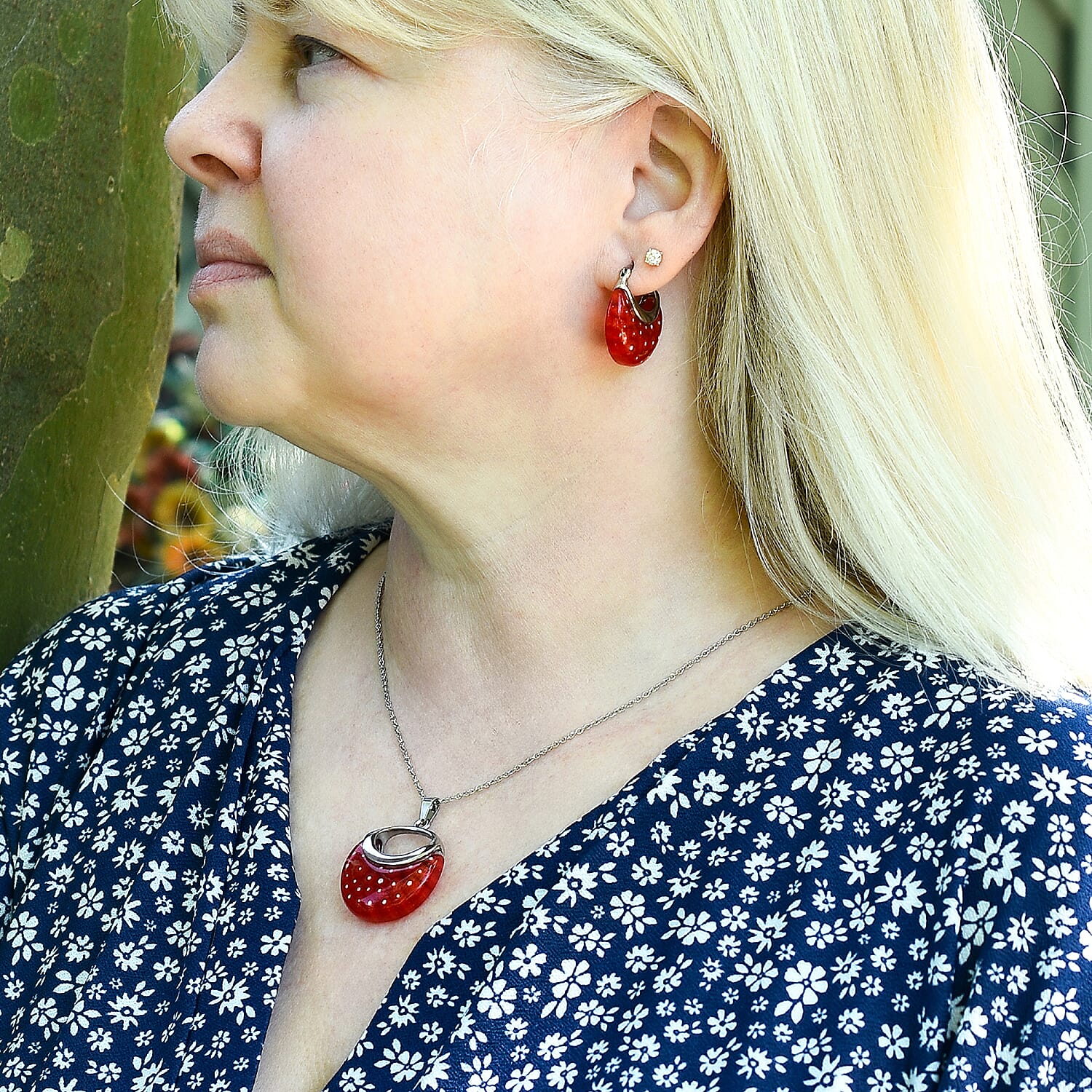 Red Colour Murano Style Basket Earrings & Pendant in Stainless Steel