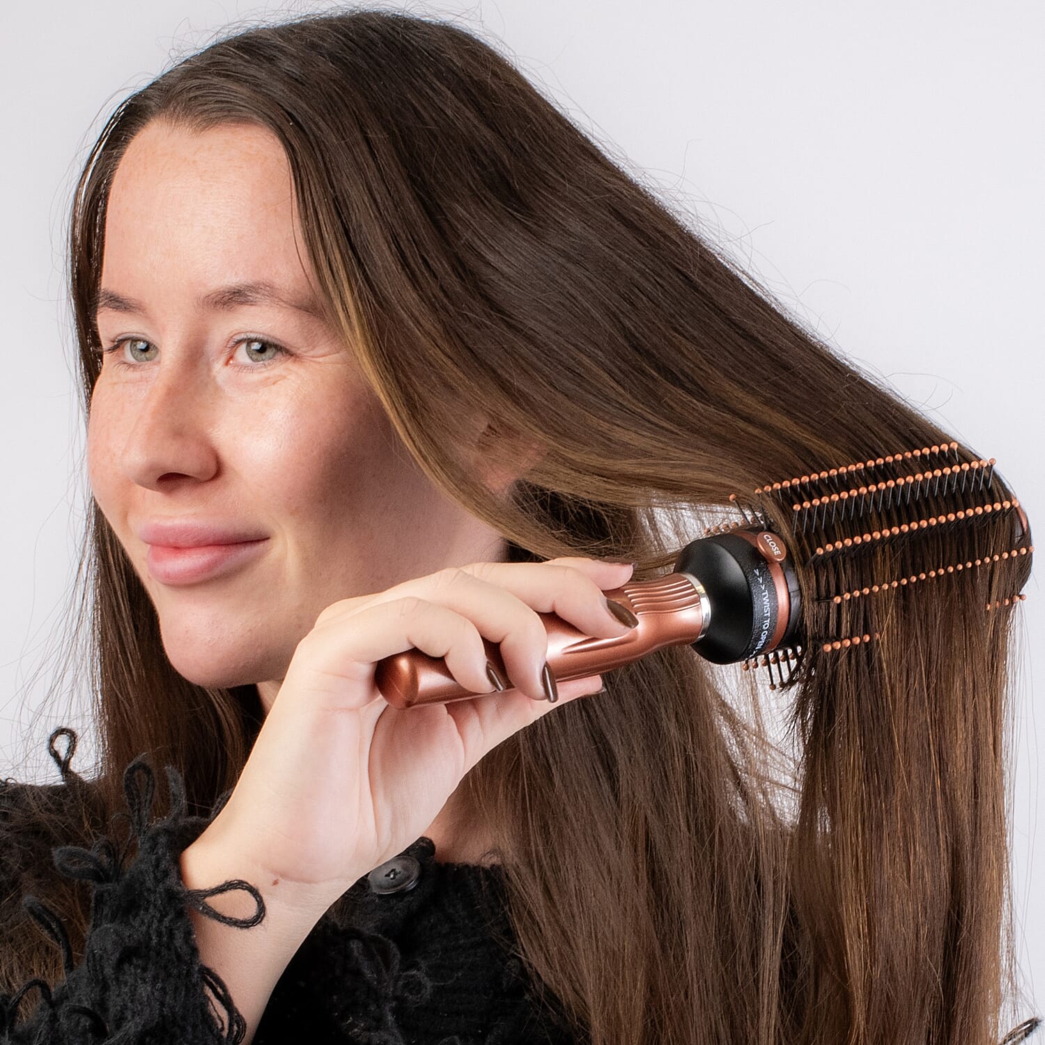 Neomi - Set of 2 Pink Portable Easy Clean Retractable Rotating Brushes