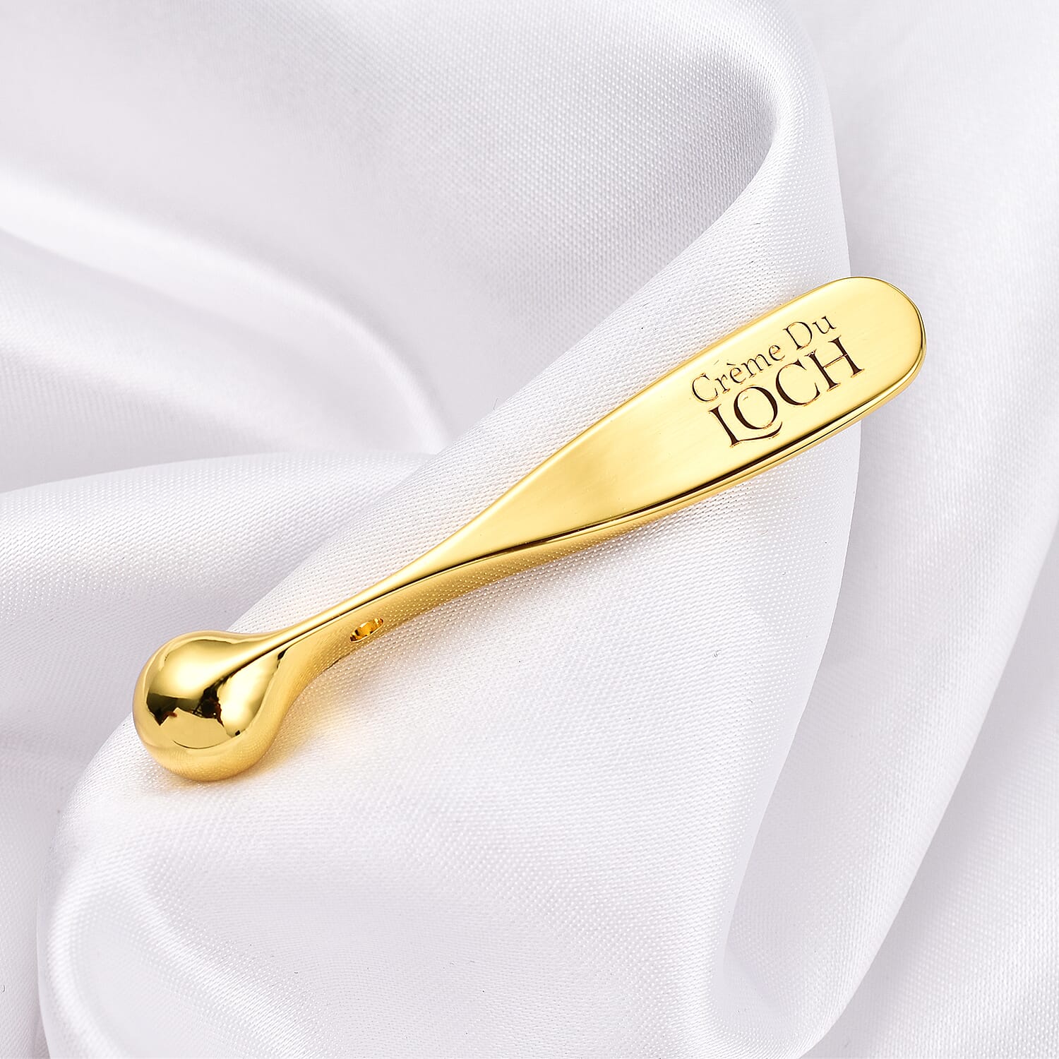 Cr&egrave;me Du Loch Age Defying Set - Daily Moisturiser - 50ml, Daily Eye Concentrate - 30ml, Daily Serum - 50ml and Mini-Spatula & Massager