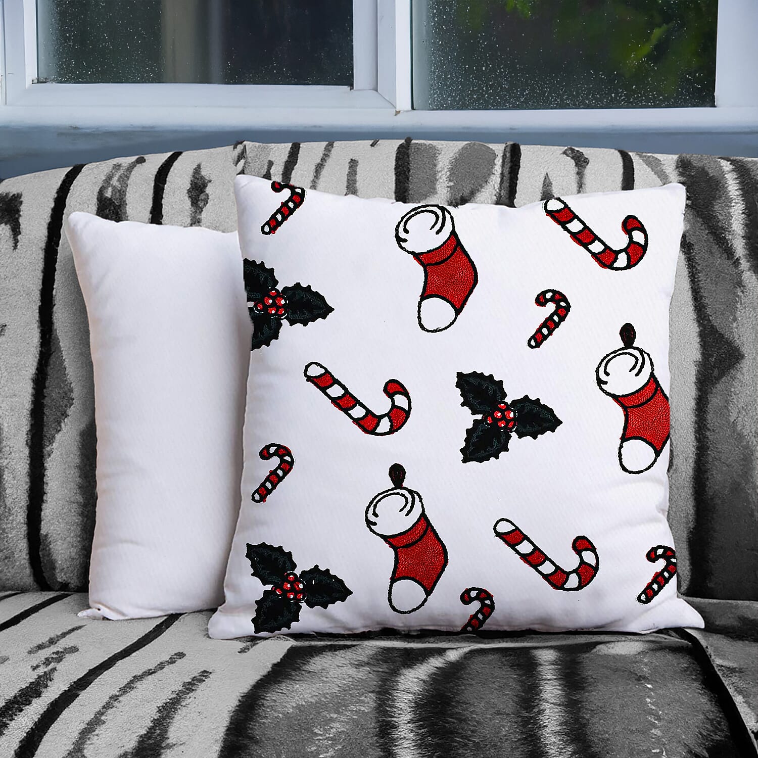 Christmas Decoration - Set of 4 Cotton (100%) Towel Embroidery Soft Cushion Cover with Christmas Tree & Stocking Pattern (45x45cm)