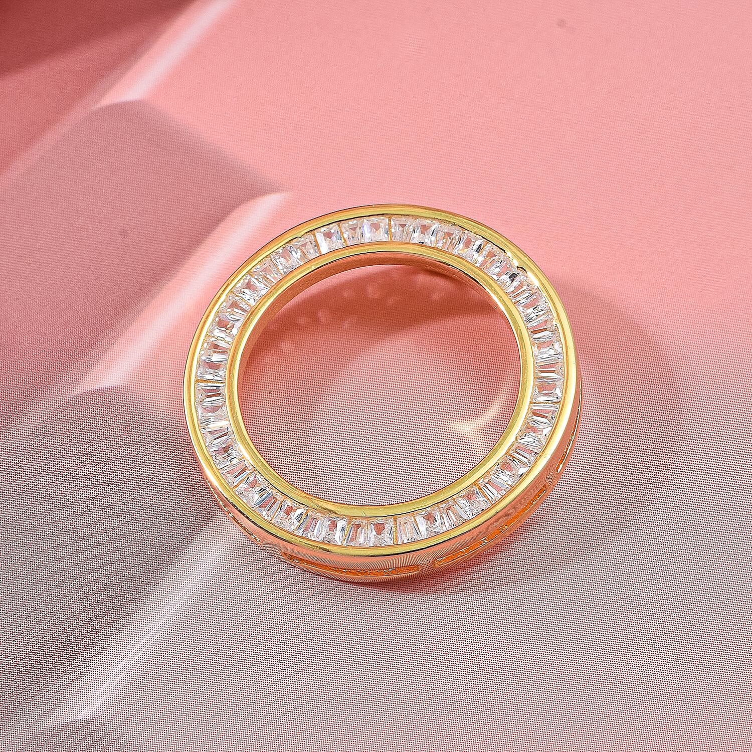 AAA Simulated Diamond (Bgt) Circle Pendant in Yellow Gold Overlay Sterling Silver