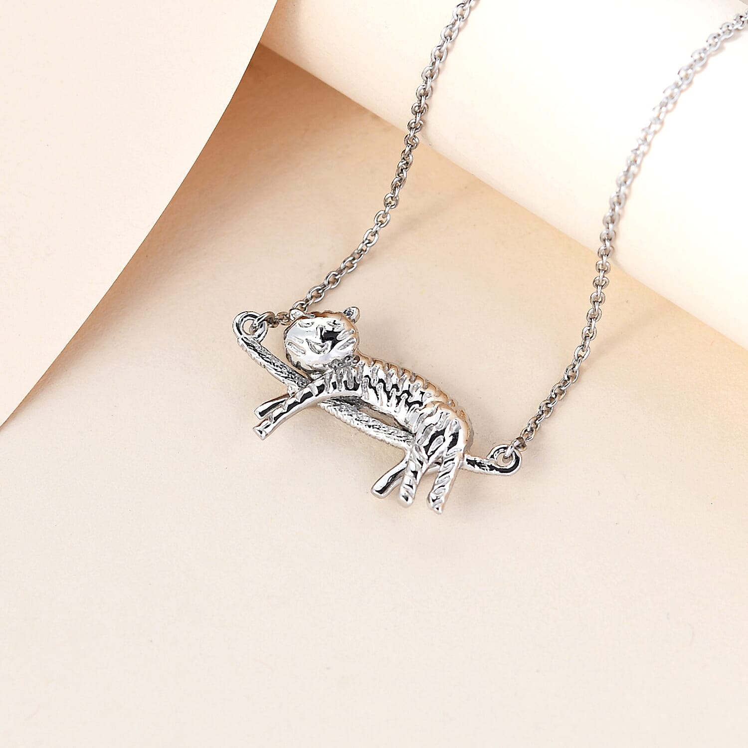 Platinum Overlay Sterling Silver Cat Necklace (Size 18), Silver wt 6.50 Gms.