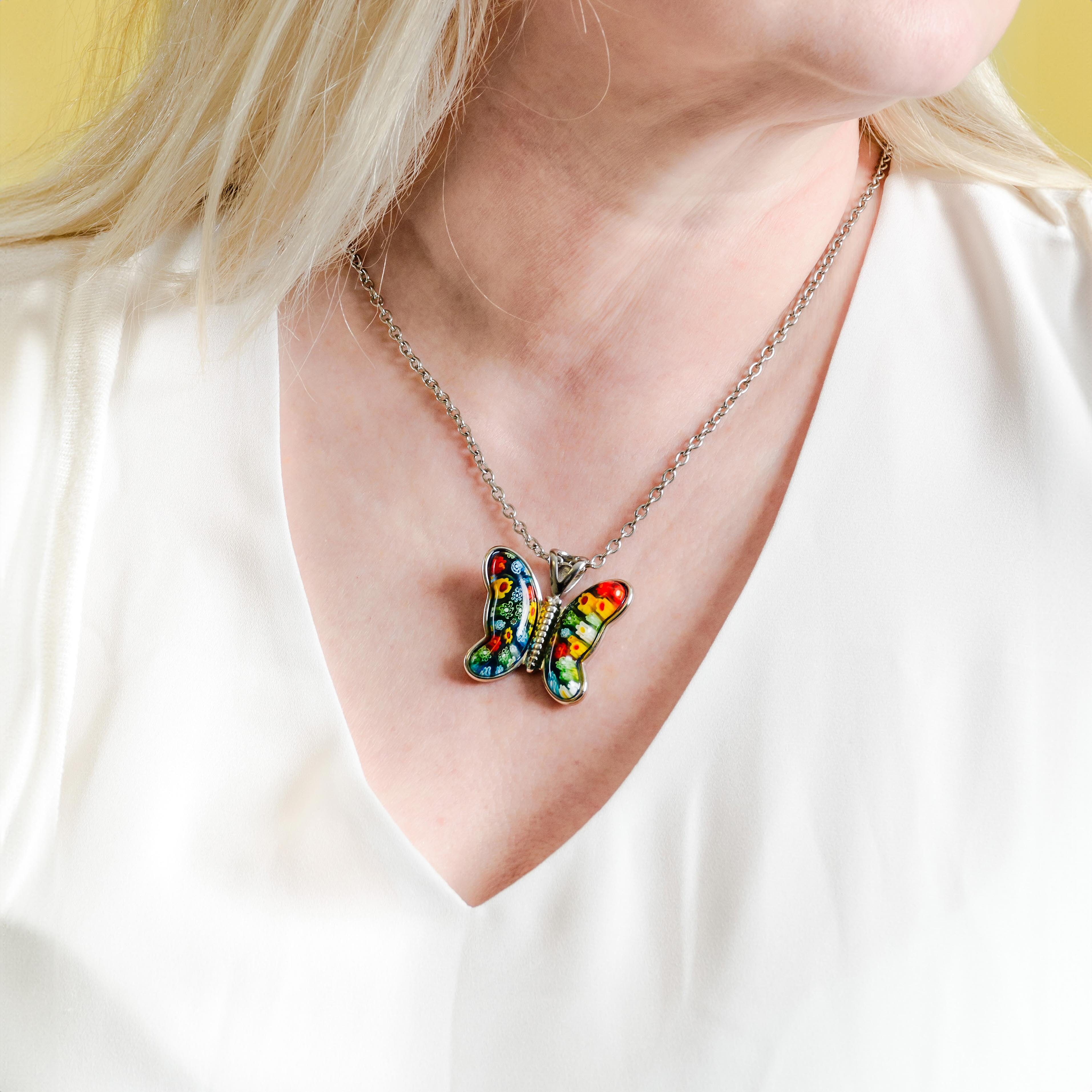 Murano Style Glass Butterfly Pendant with Chain (Size 24) with Lobster Clasp 40.00 Ct.