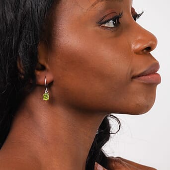 https://tjcuk.sirv.com/Products/31/2/3123047/2.6-Ct-Chinese-Peridot-Drop-Earrings-in-Sterling-Silver-With-Lever-Bac_3123047_1.jpg?w=342&h=342