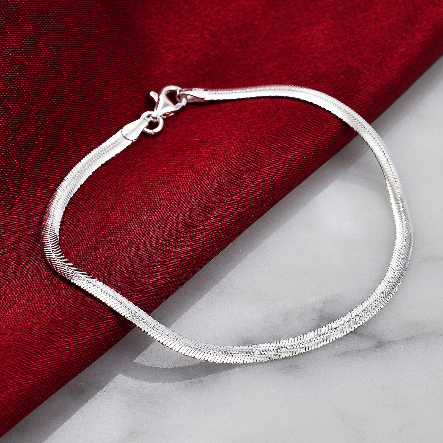 Sterling Silver Snake Chain Bracelet (Size 7) With Lobster Clasp.