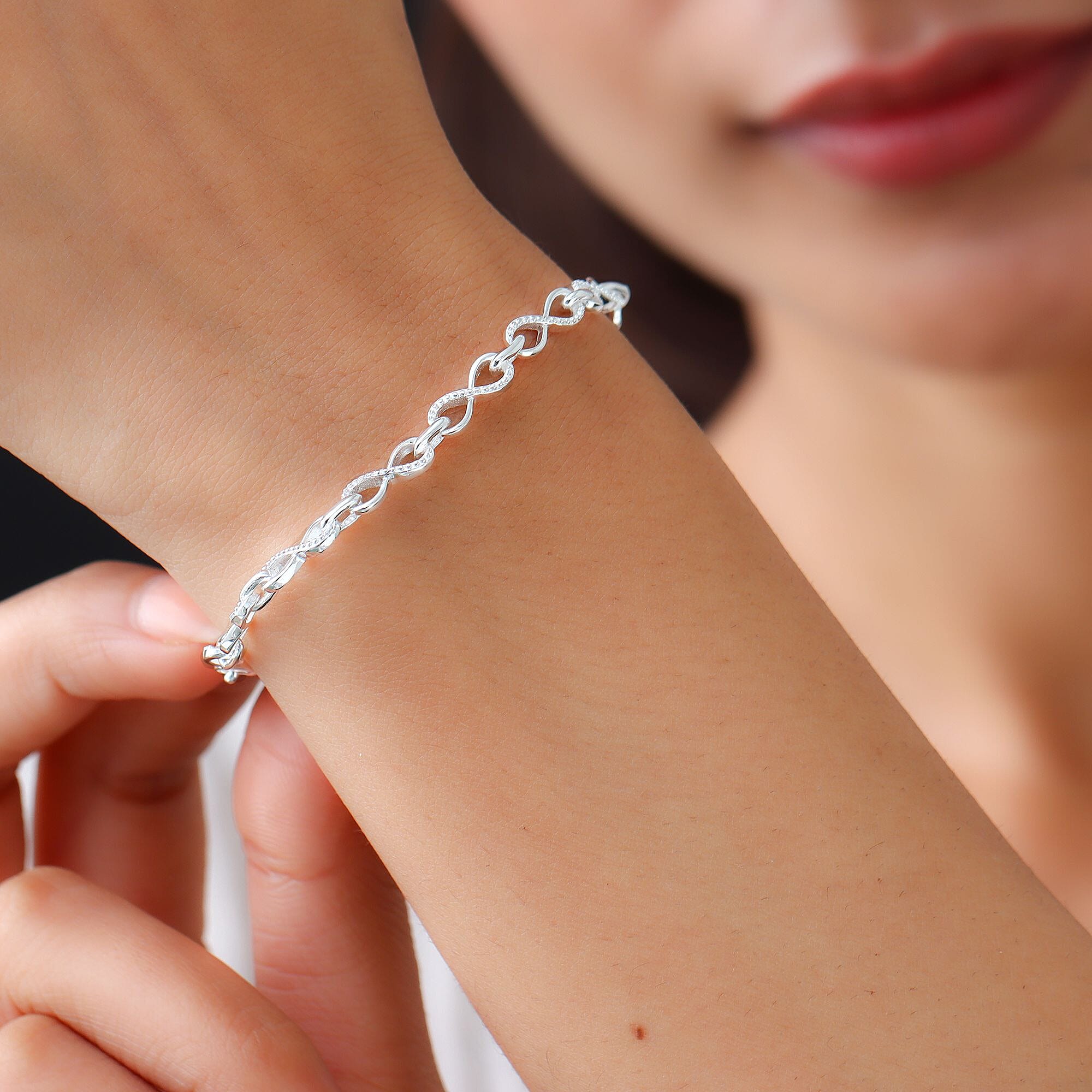 Infinity Knot Bracelet in Sterling Silver Infinity Knot Bracelet in Sterling Silver