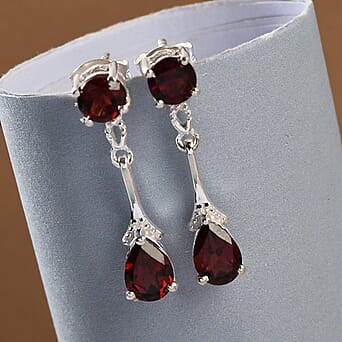 https://tjcuk.sirv.com/Products/32/2/3227598/2.75-Ct-Mozambique-Garnet-Dangle-Earrings-in-Sterling-Silver_3227598_1.jpg?w=342&h=342