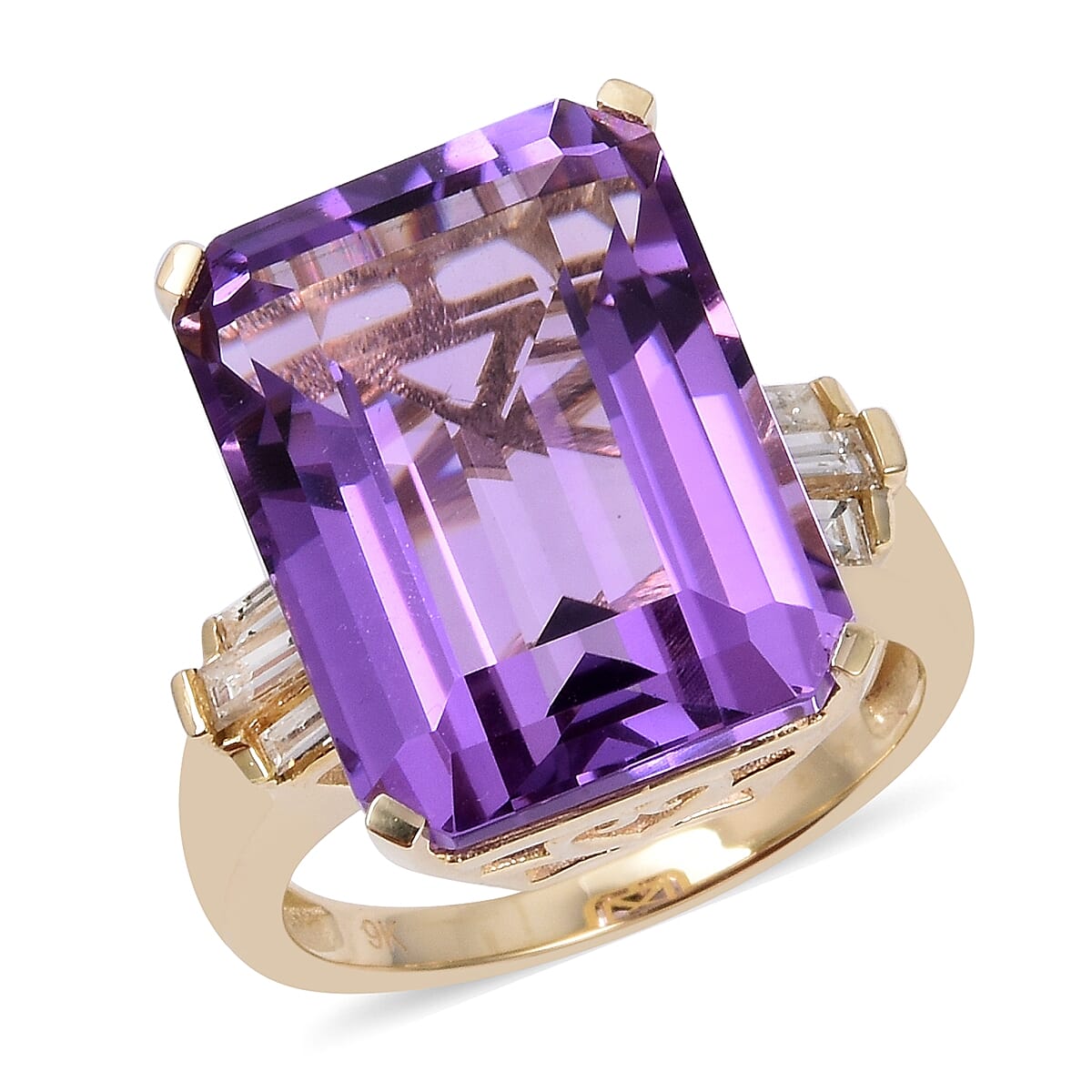 Cocktail Collection- 9K Yellow Gold AAAA Bolivian Amethyst (Oct 18x13 mm), Diamond Ring 16.760 Ct.