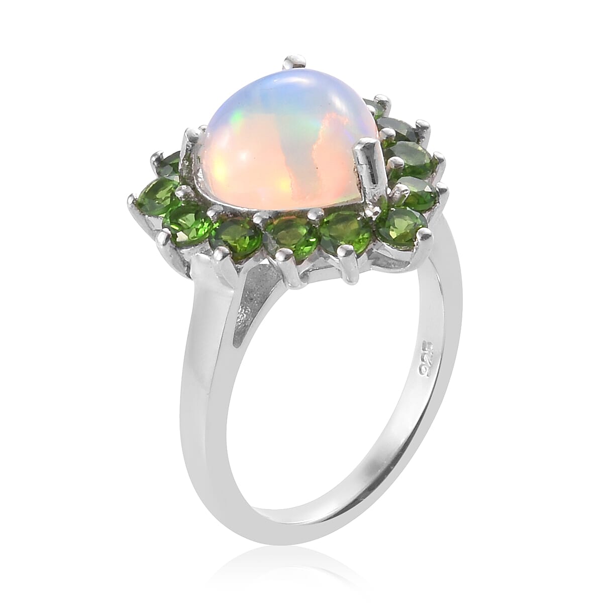 Ethiopian Welo Opal (Hrt 2.250 Ct), Chrome Diopside Ring in Platinum Overlay Sterling Silver 3.650 Ct.