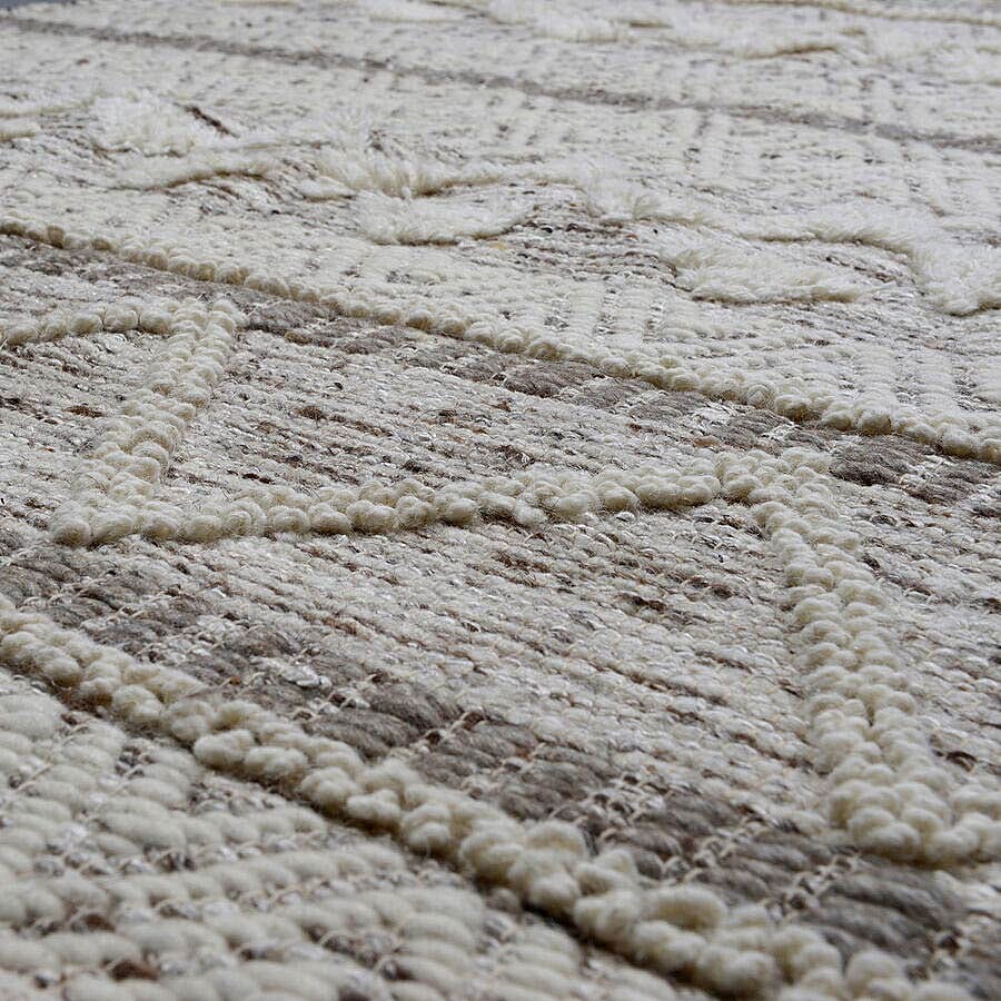 Hand Woven Wool and Cotton Carpet (Size 200x140 Cm) - Brown