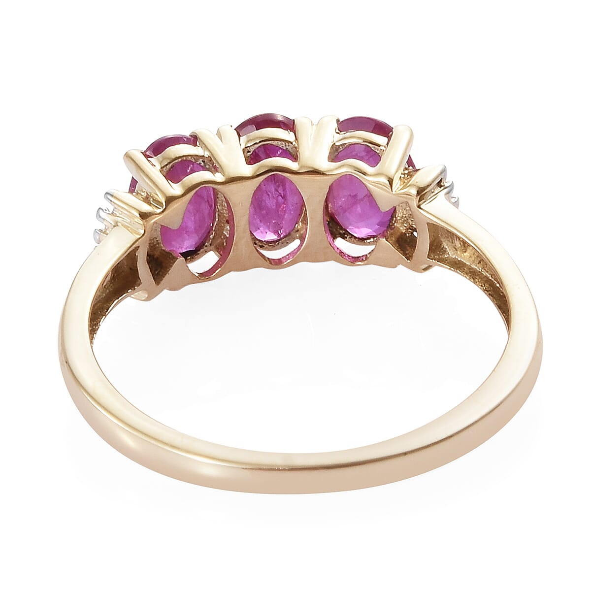 Signature Collection - 9K Yellow Gold AAAA Ruby (Ovl), Diamond Ring 1.720 Ct.