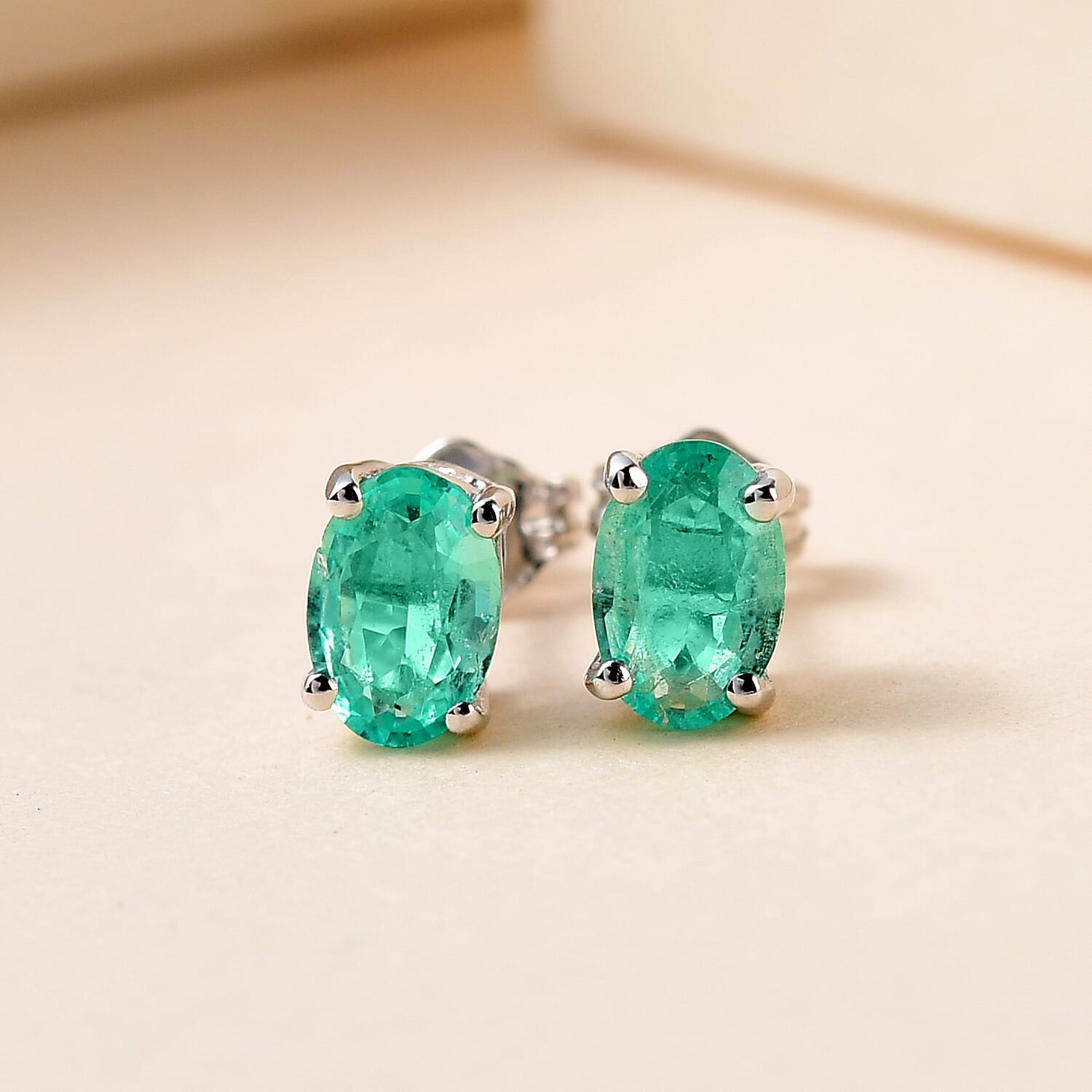 9K White Gold AA Boyaca Colombian Emerald (Ovl) Stud Earrings (with Push Back)