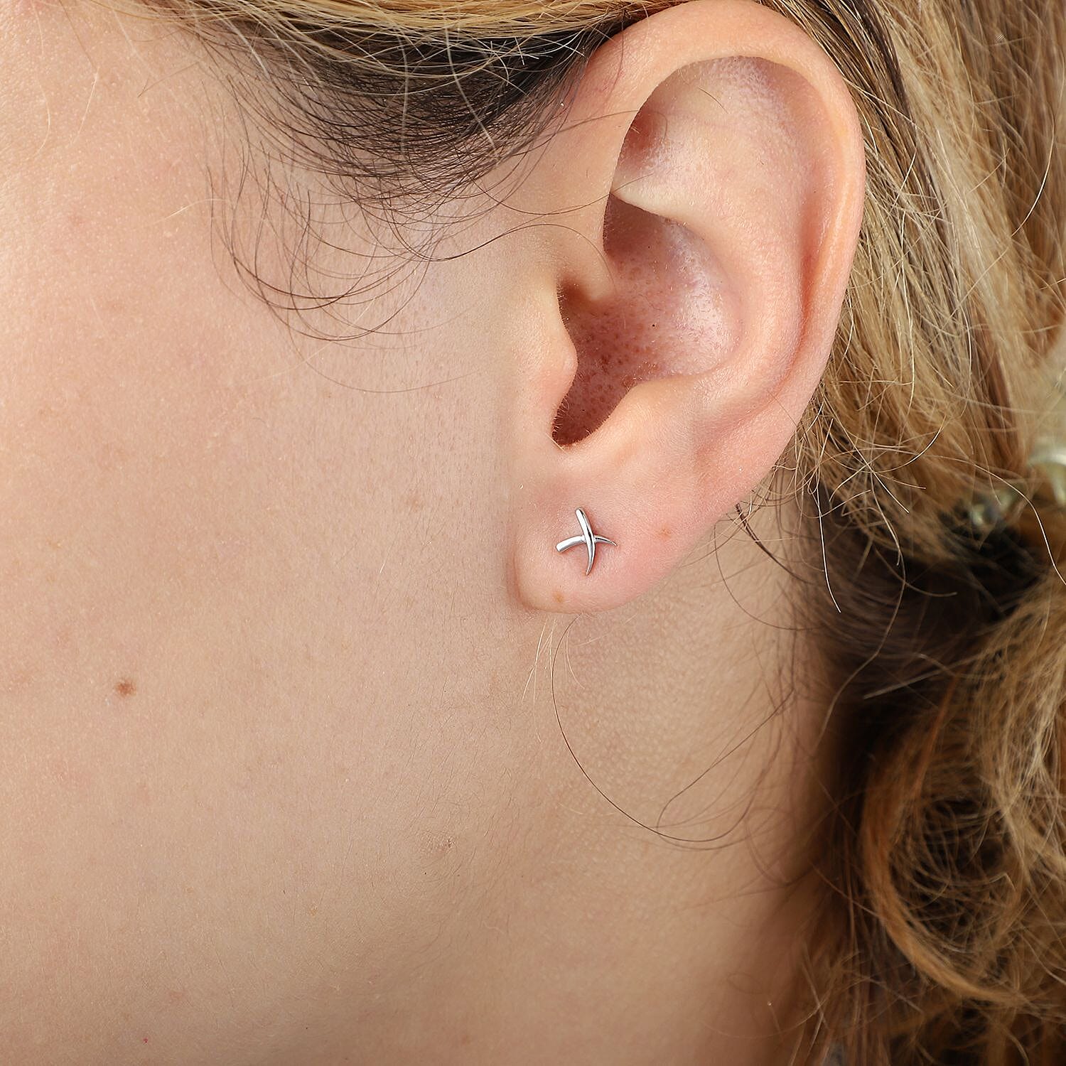 Designer Inspired  Rhodium Overlay Sterling Silver Criss Cross Earrings