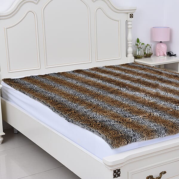 Super Soft Reversible Faux Fur Mink Tiger Stripe Pattern Blanket