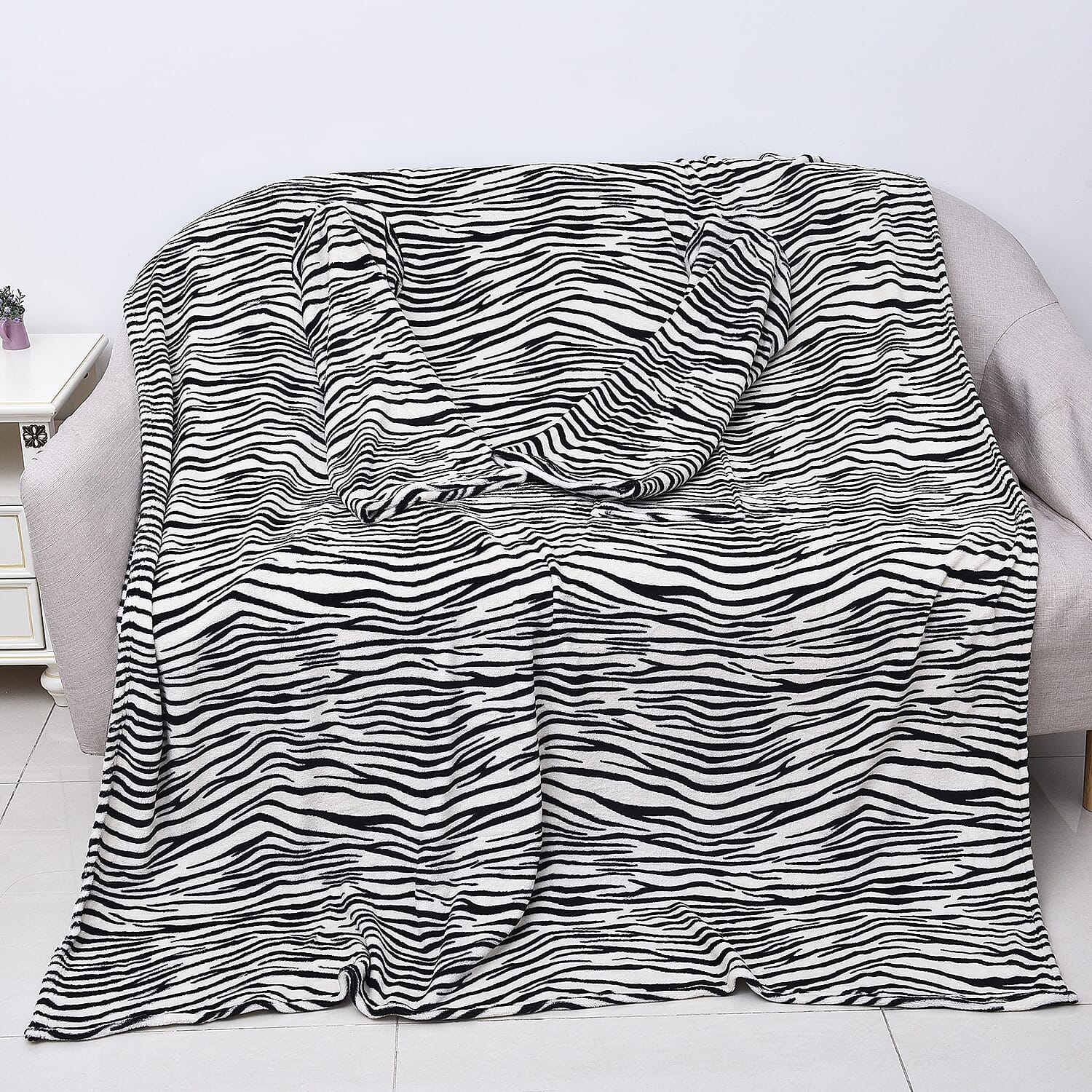 Soft Coral Fleece Zebra Pattern TV Blanket with Sleeves and Pocket (Size 140x180 Cm) - Black and White Colour