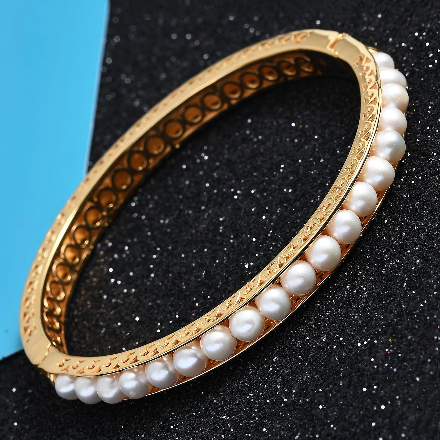 Freshwater Pearl Bangle (Size 7.5) in Yellow Gold Tone