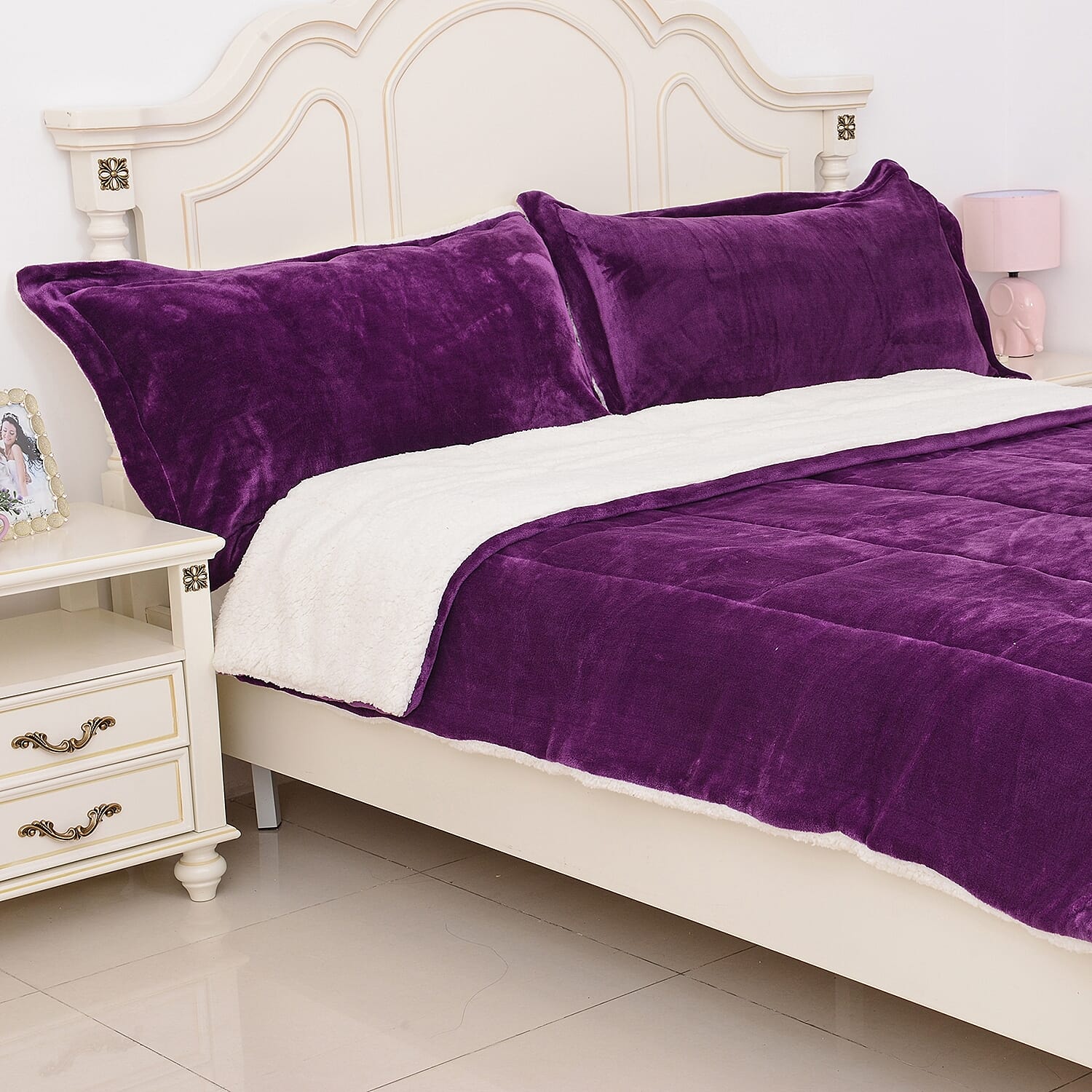 3 Piece Set - Super Soft and Plush King Size Flannel Sherpa Comforter (Size 220x225 Cm) and 2 Pillow Cases (50x70+5 Cm)- Purple