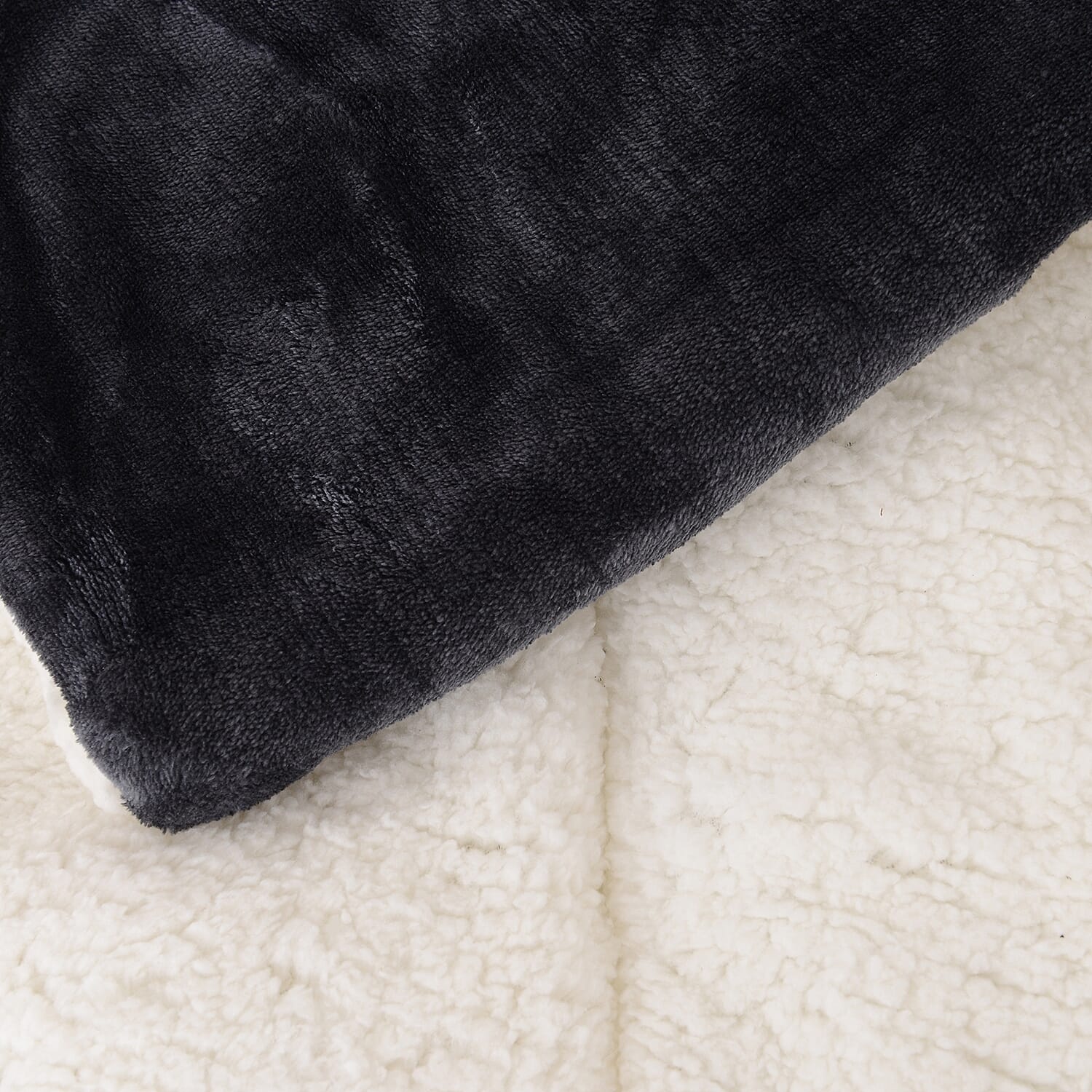 3 Piece Set - Super Soft and Plush King Size Flannel Sherpa Comforter (Size 220x225 Cm) and 2 Pillow Cases (50x70+5 Cm) Dusky Pink