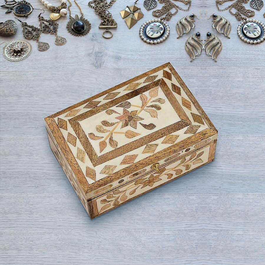 Handmade Bone and Mango Wood Inlay Storage Box (Size 15x10x6 Cm)