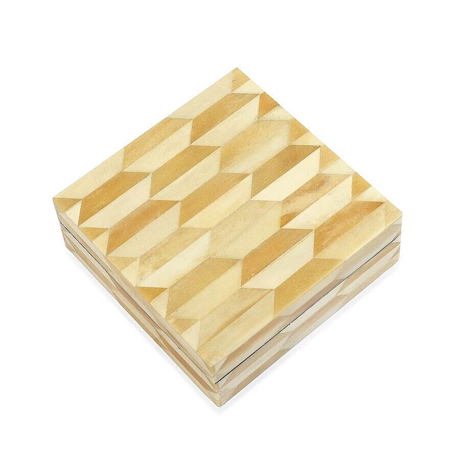 Metal Grid Pattern Handmade Bone and MDF Storage Box with Inside Velvet Lining (Size 15.5x15.5x6 Cm) - Ivory