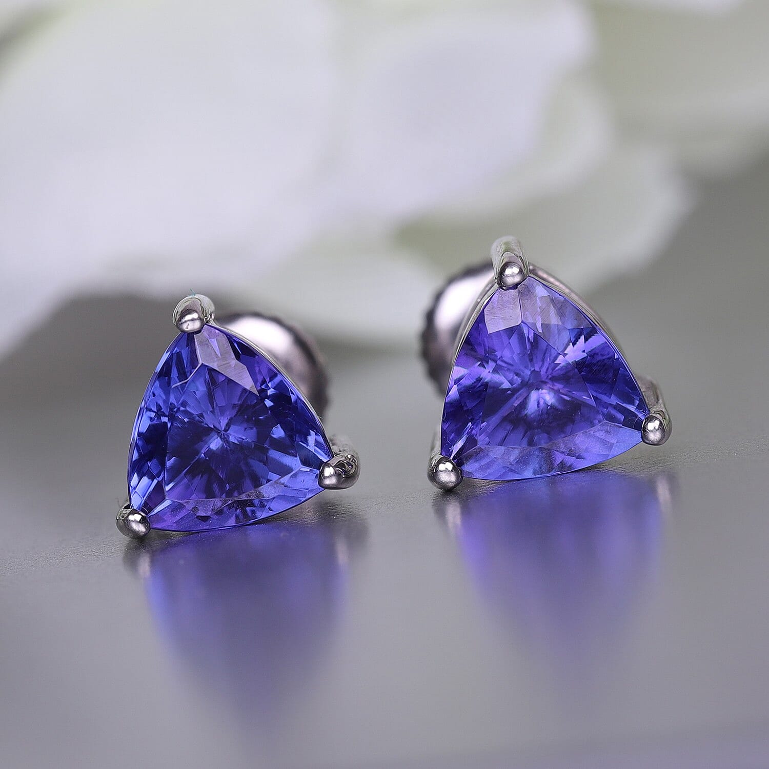 RHAPSODY 950 Platinum AAAA Tanzanite (Trl) Stud Earrings (with Screw Back) 2.68 Ct, Platinum Wt 2.80 Gms