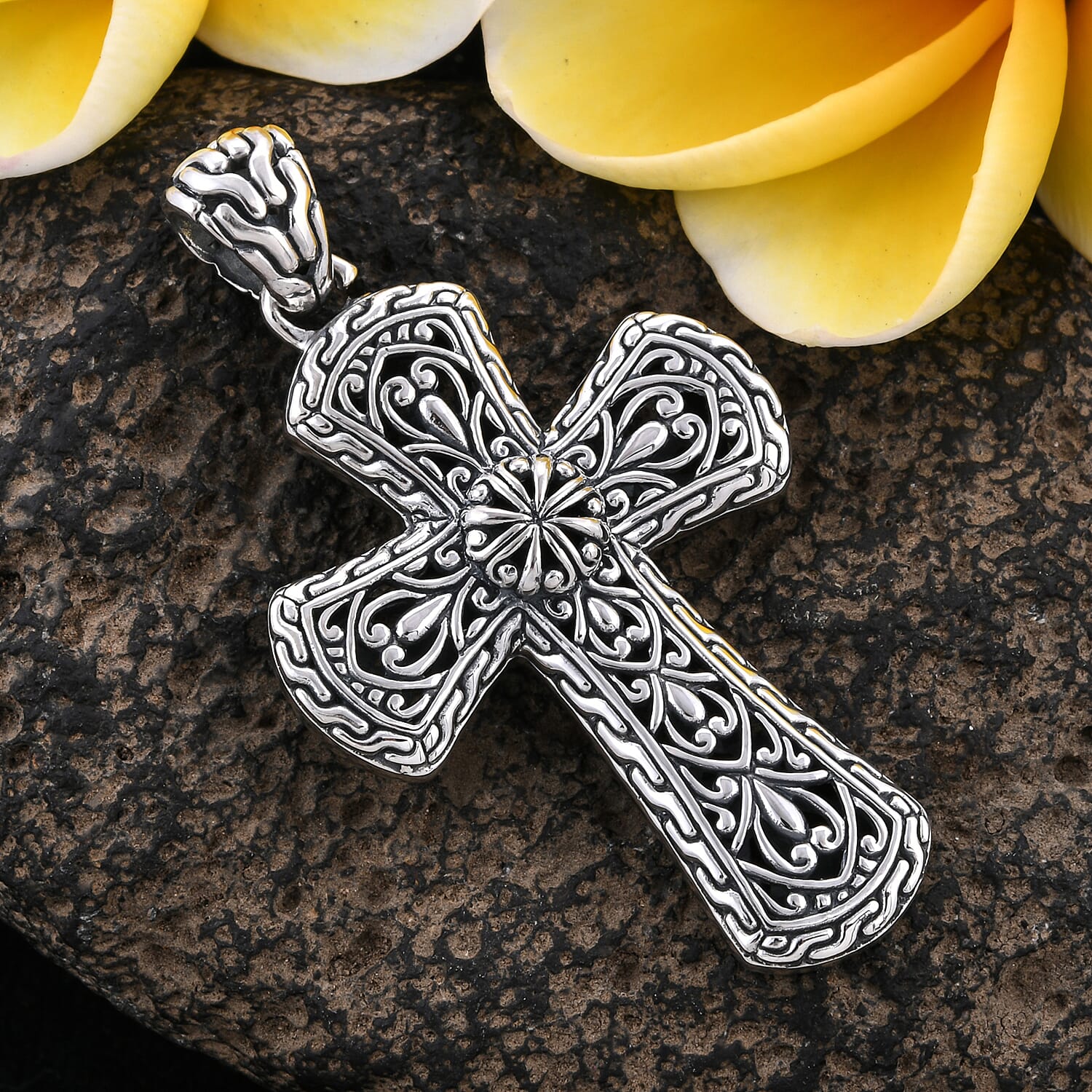 Bali Legacy Collection - Sterling Silver Filigree Cross Pendant, Silver wt 10.00 Gms
