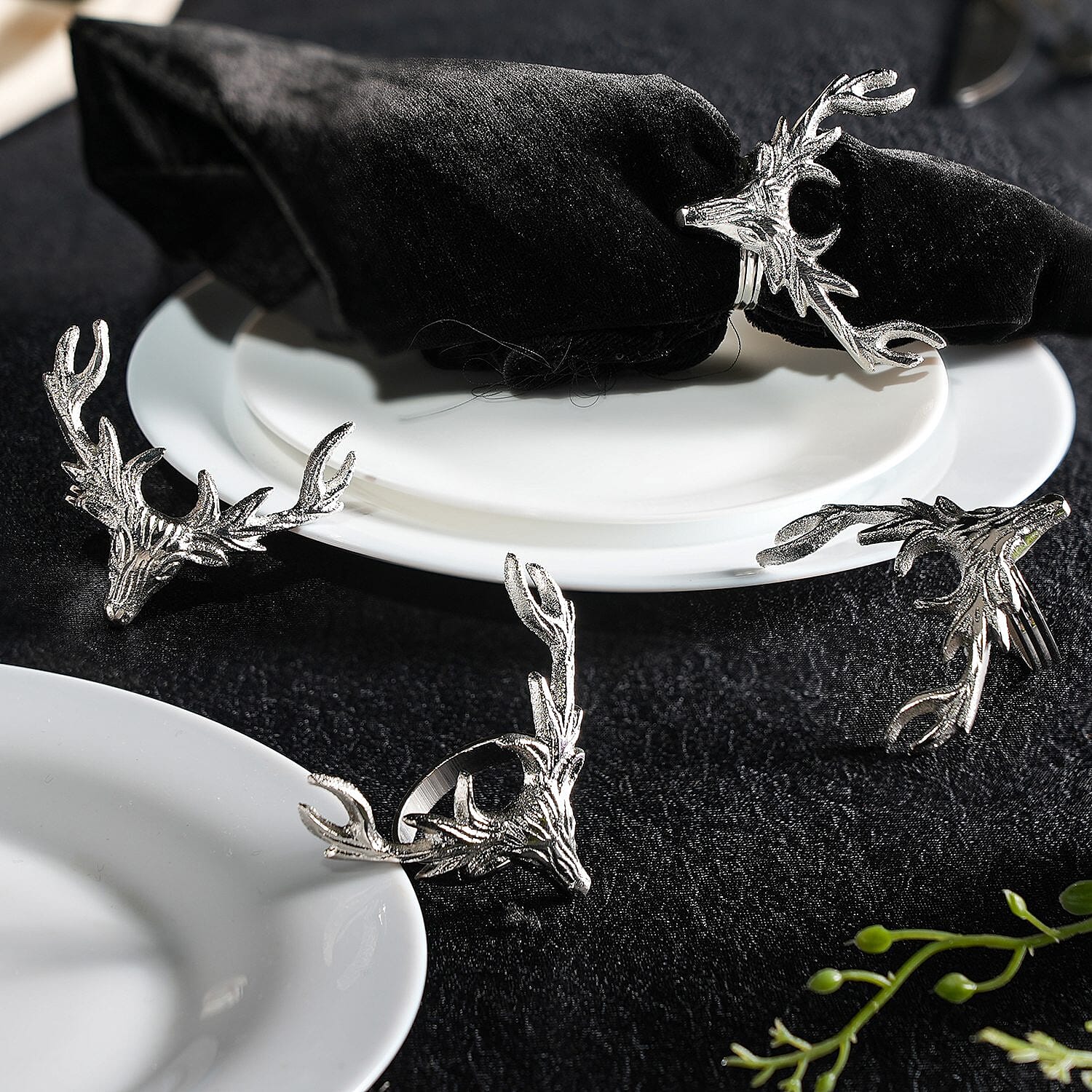 Set of 4 - Stag Head Cast Aluminum Napkin Ring with Gift Box