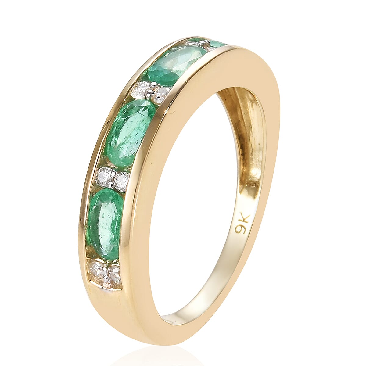 Limited Edition- 9K Yellow Gold Boyaca Colombian Emerald (Ovl), Diamond Band Ring 1.000 Ct.