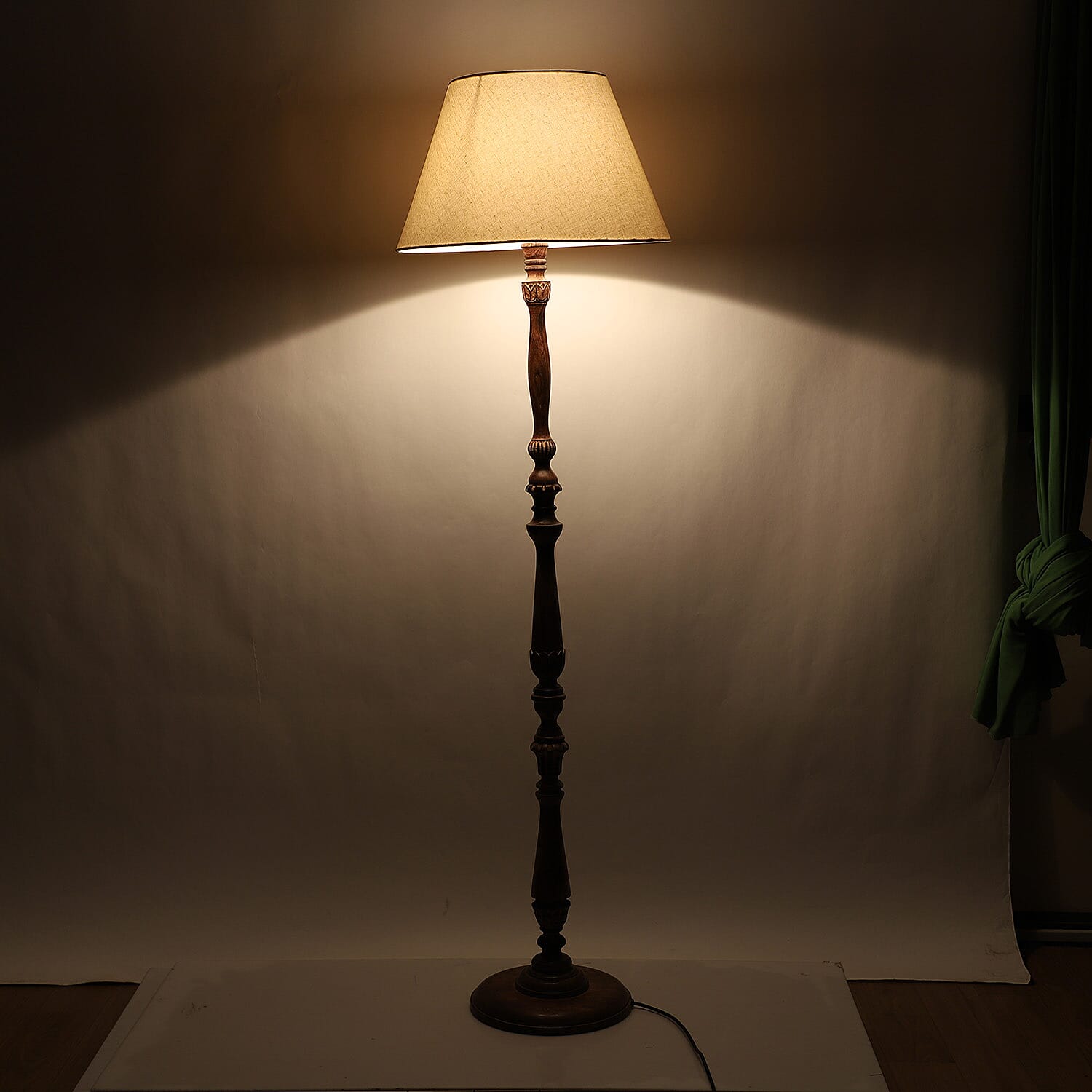 NAKKASHI - CE Certified Hand Carved Mango Wood Floor Lamp with Shade and 3 Pin UK Plug (Shade Size 25x45x28 Cm)