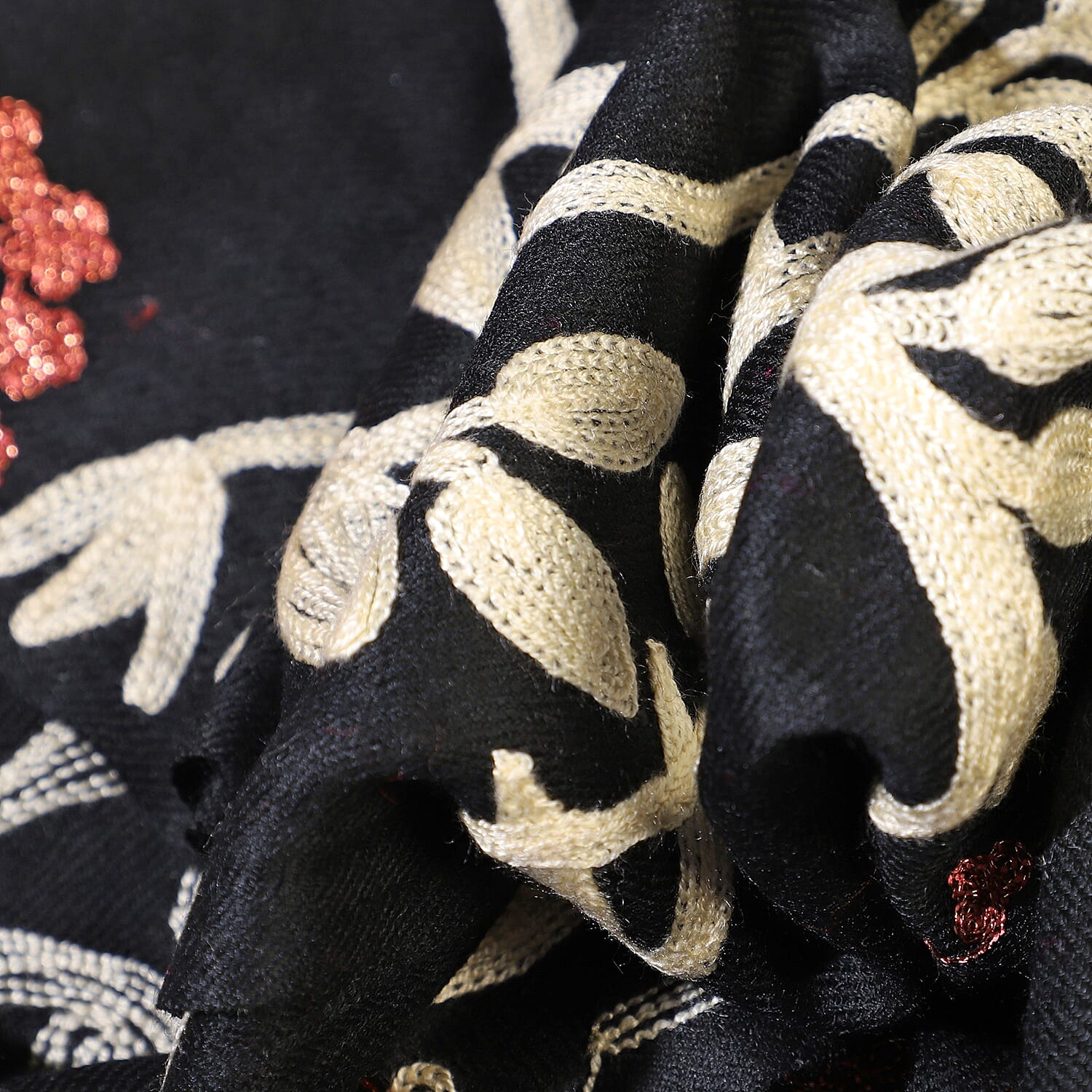 100% Merino Wool Kashmiri  Hand Embroidery (Wool and Rose Tone Thread) Heavy Weight Scarf (Size 195x70 Cm) Black & White - Upto 400 Gms