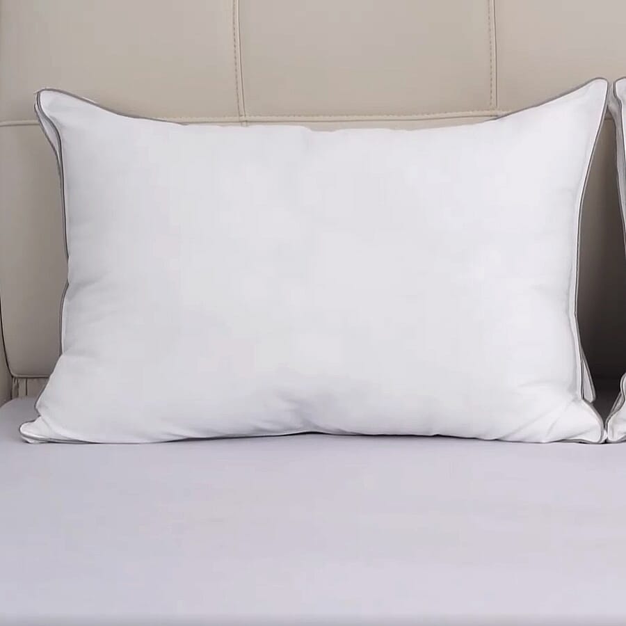 5 Star Deluxe Range - Down Alternative Pillow Cover with Silver Piping and Zipper Closure (Size 70x50 cm)