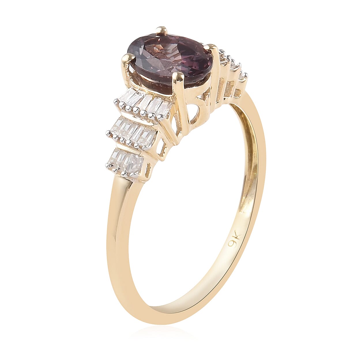 9K Yellow Gold Colour Change Garnet (Ovl 7x5 mm) and Diamond (I3-G-H) Ballerina Ring 1.00 Ct.