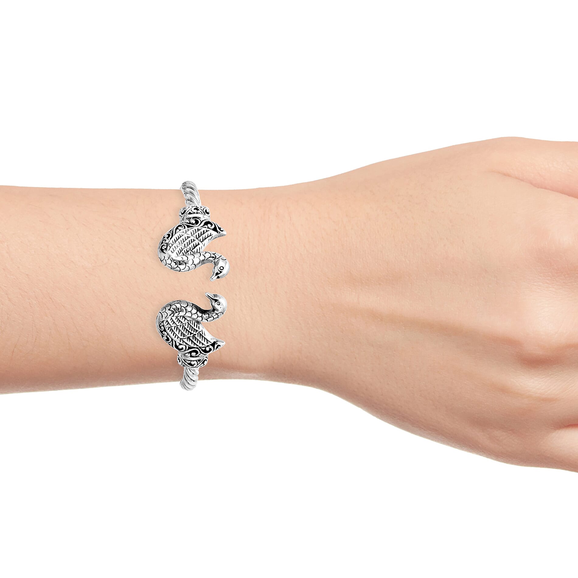 Royal Bali Collection- Sterling Silver Swan Bangle (Size 7.25), Silver wt, 30.00 Gms