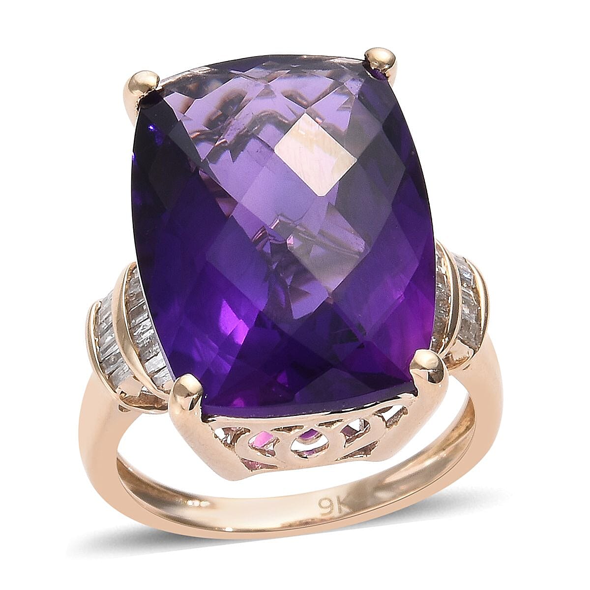 9K Yellow Gold Extremely Rare Size AAA Zambian Amethyst (Cush 18x13mm) and Diamond Ring 13.25 Ct.