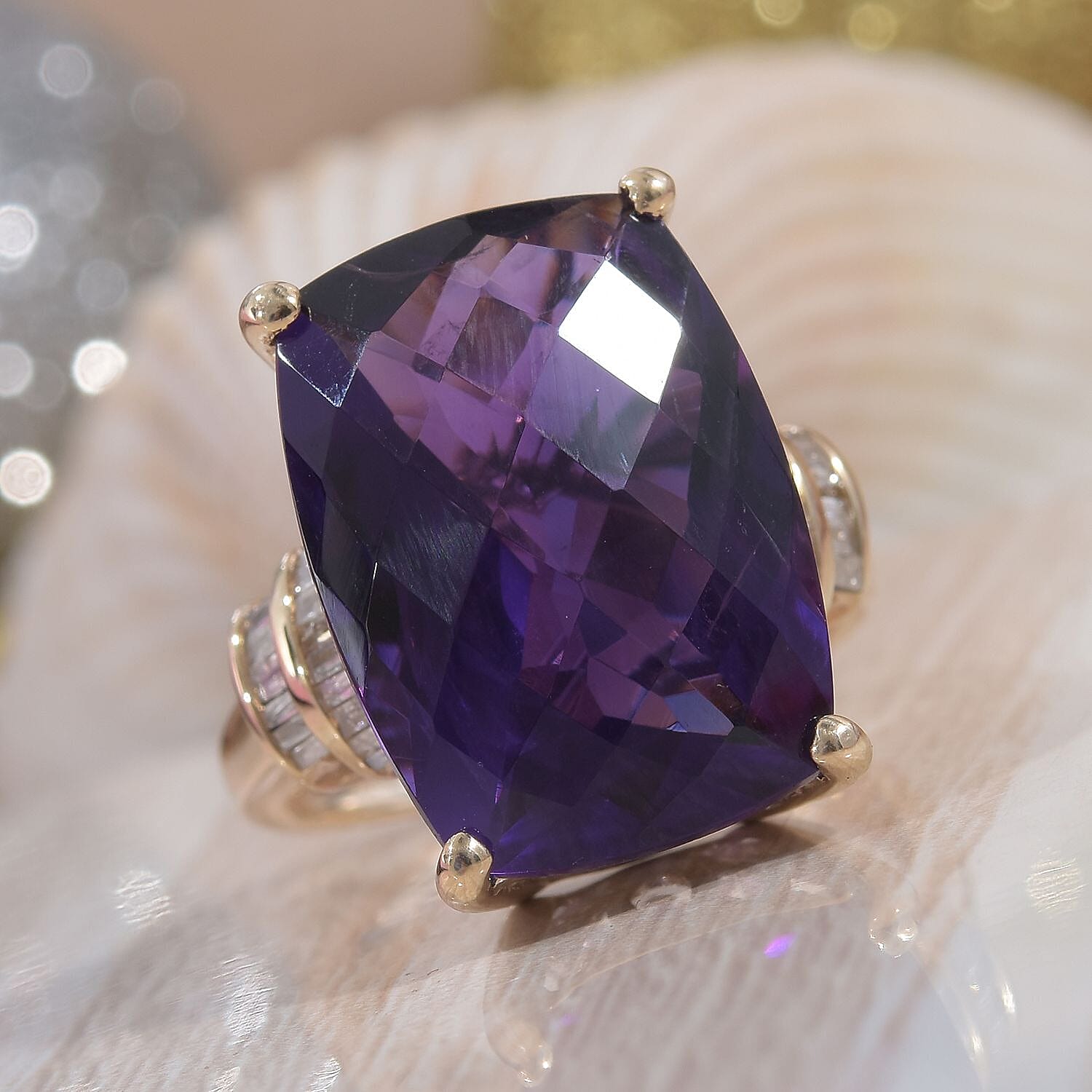 9K Yellow Gold Extremely Rare Size AAA Zambian Amethyst (Cush 18x13mm) and Diamond Ring 13.25 Ct.