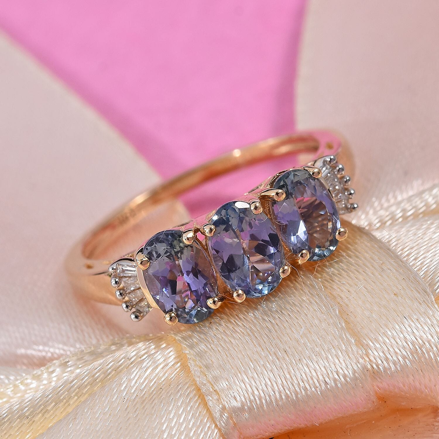14K Yellow Gold Peacock Tanzanite (Ovl), Diamond Ring 1.55 Ct.