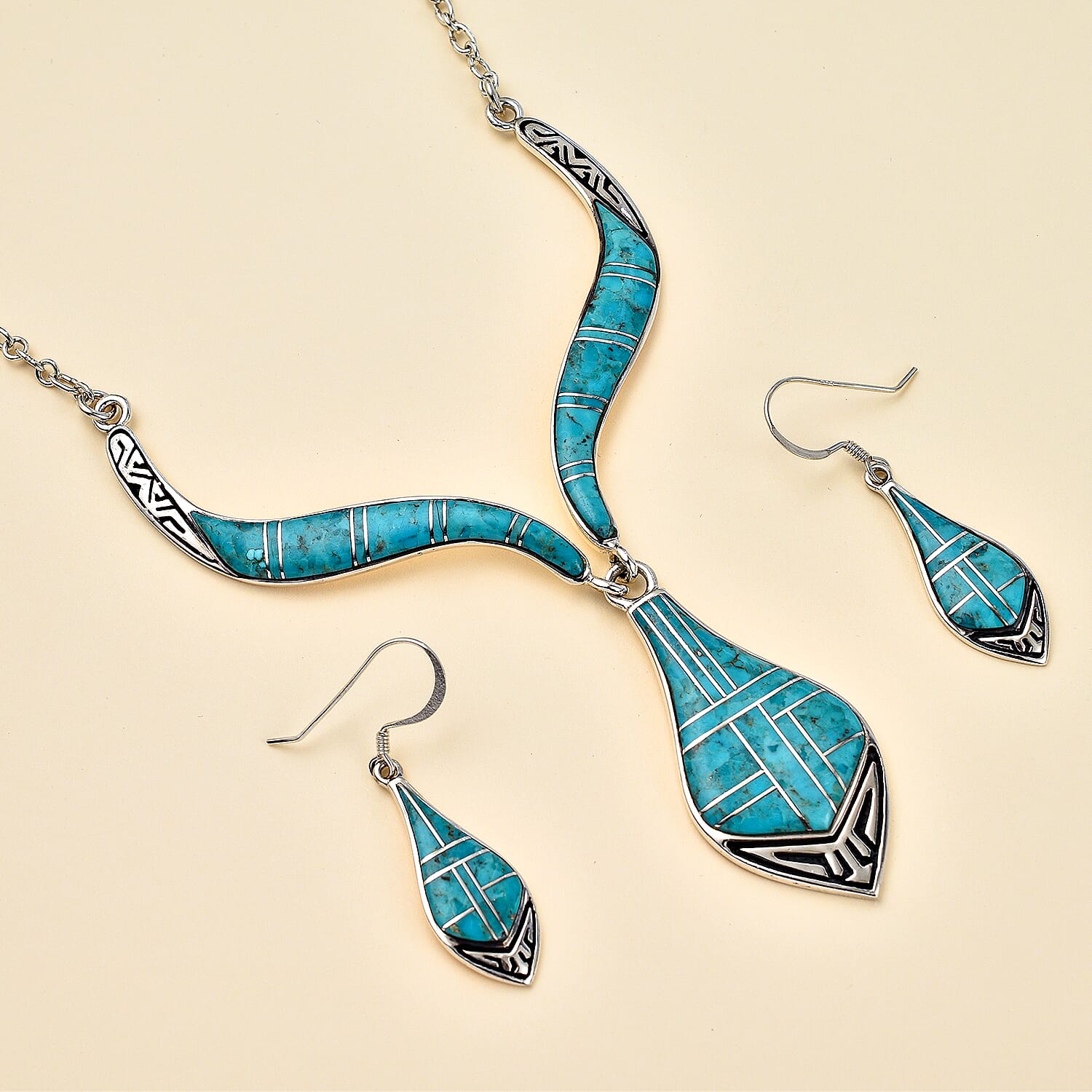 Santa Fe Collection - Artisan Crafted Kingman Turquoise Necklace (18-2 Inch Ext.) and Earrings in Sterling Silver 22.00 Ct, Silver Wt 33.00 Gms