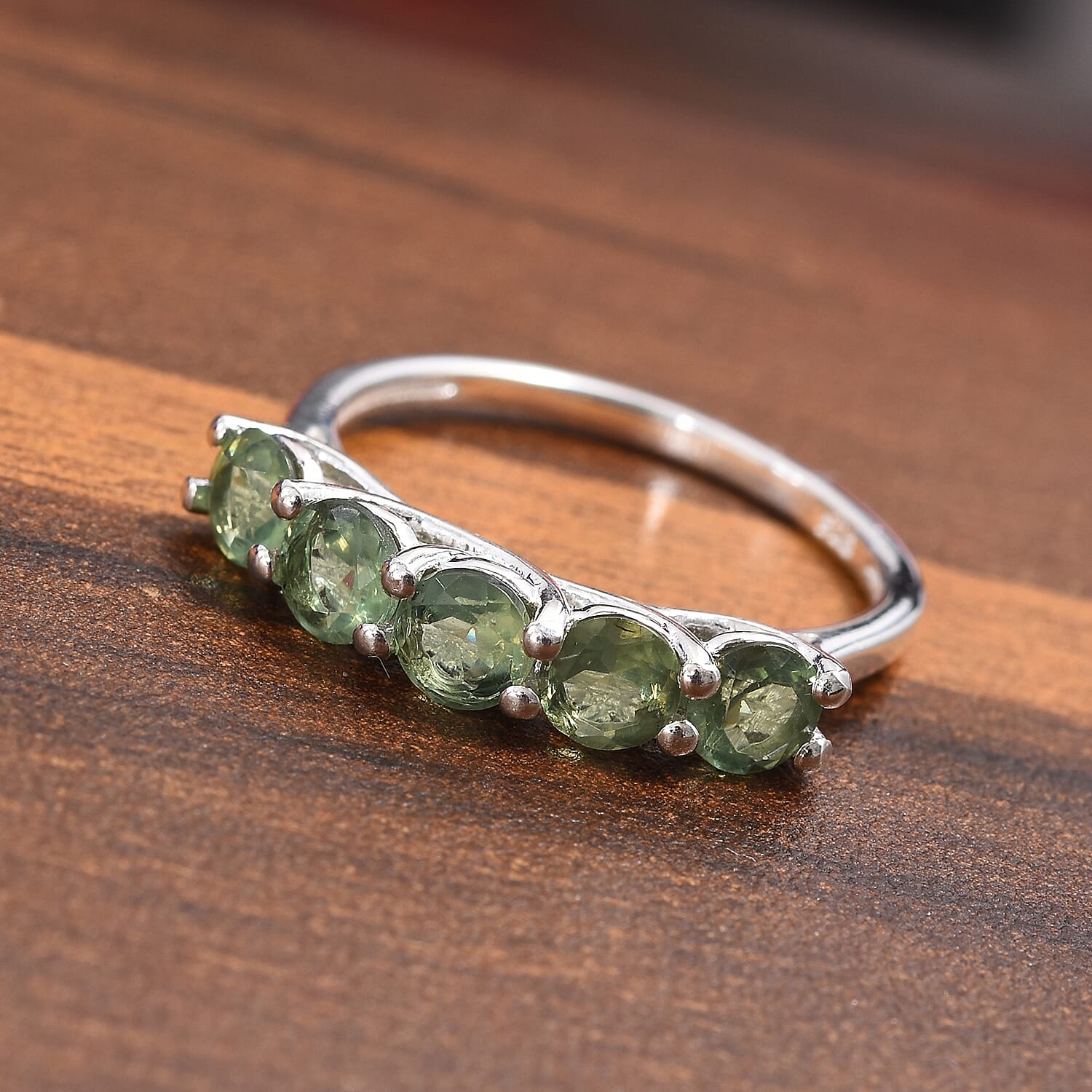 Natural Green Apatite (Rnd) Ring in Sterling Silver 1.05 Ct.