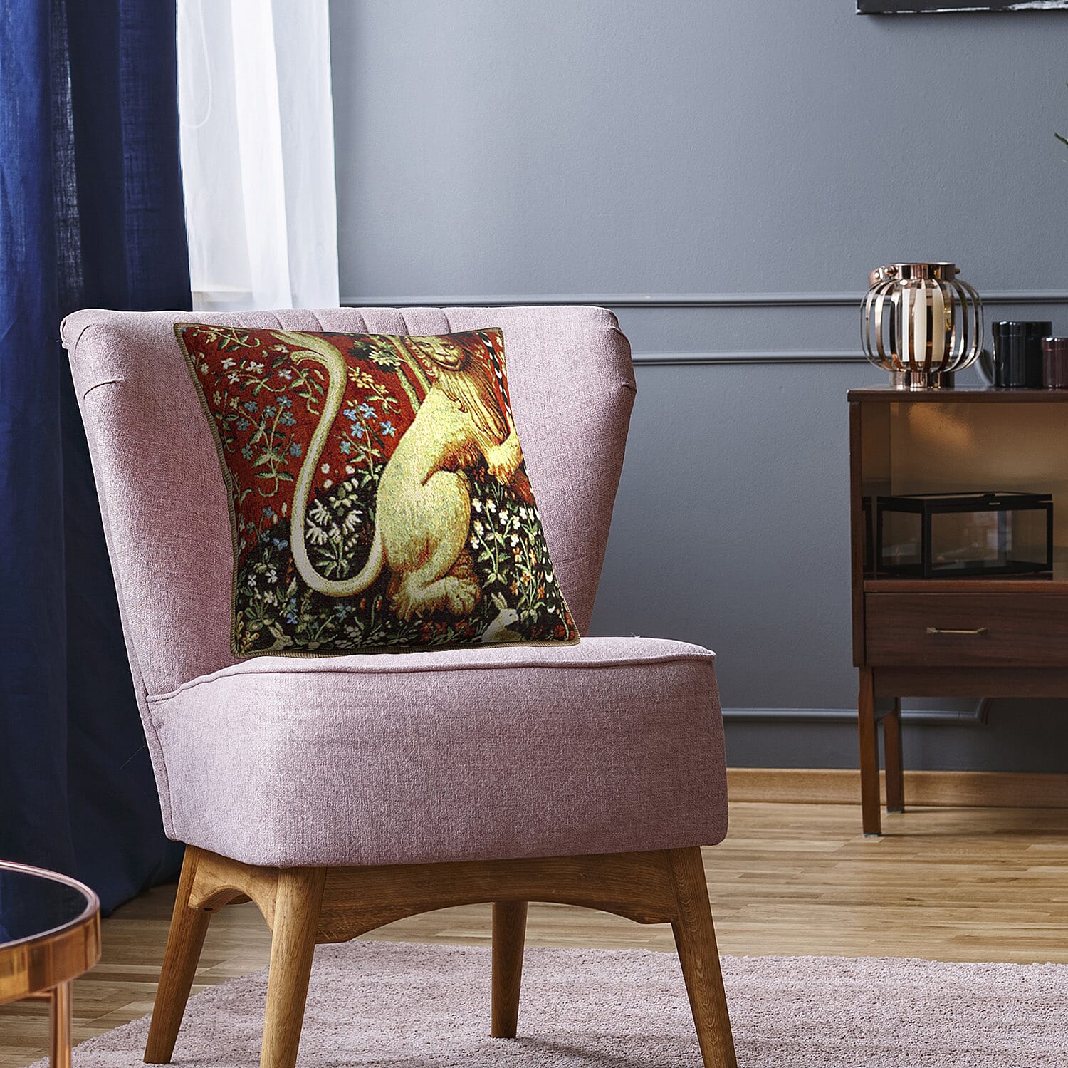 Signare Tapestry Art - Cushion Cover Inspired by Lady and Unicorn (Lion) - 43x43cm