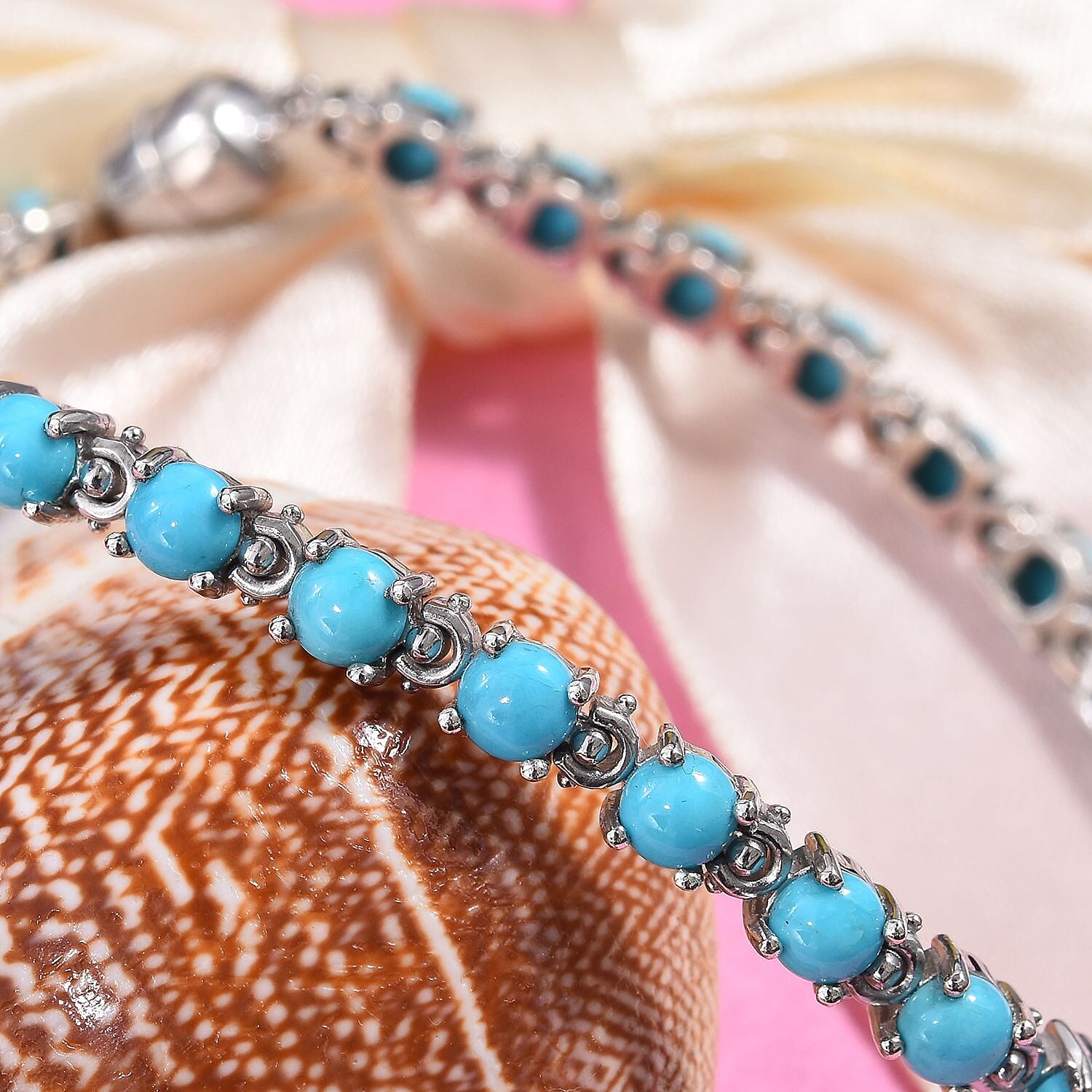 Arizona Sleeping Beauty Turquoise (Rnd) Bracelet (Size 8) with Magnetic Lock and Safety Clasp in Platinum Overlay Sterling Silver 8.25 Ct, Silver wt 11.52 Gms