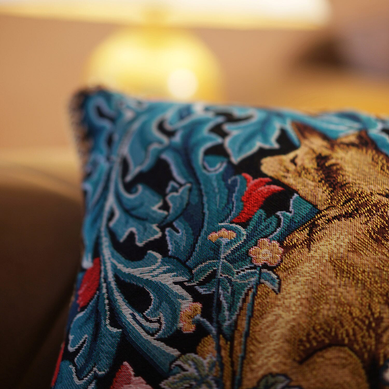 Signare Tapestry Art - Cushion Cover Inspired by William Morris The Fox (45x45cm)