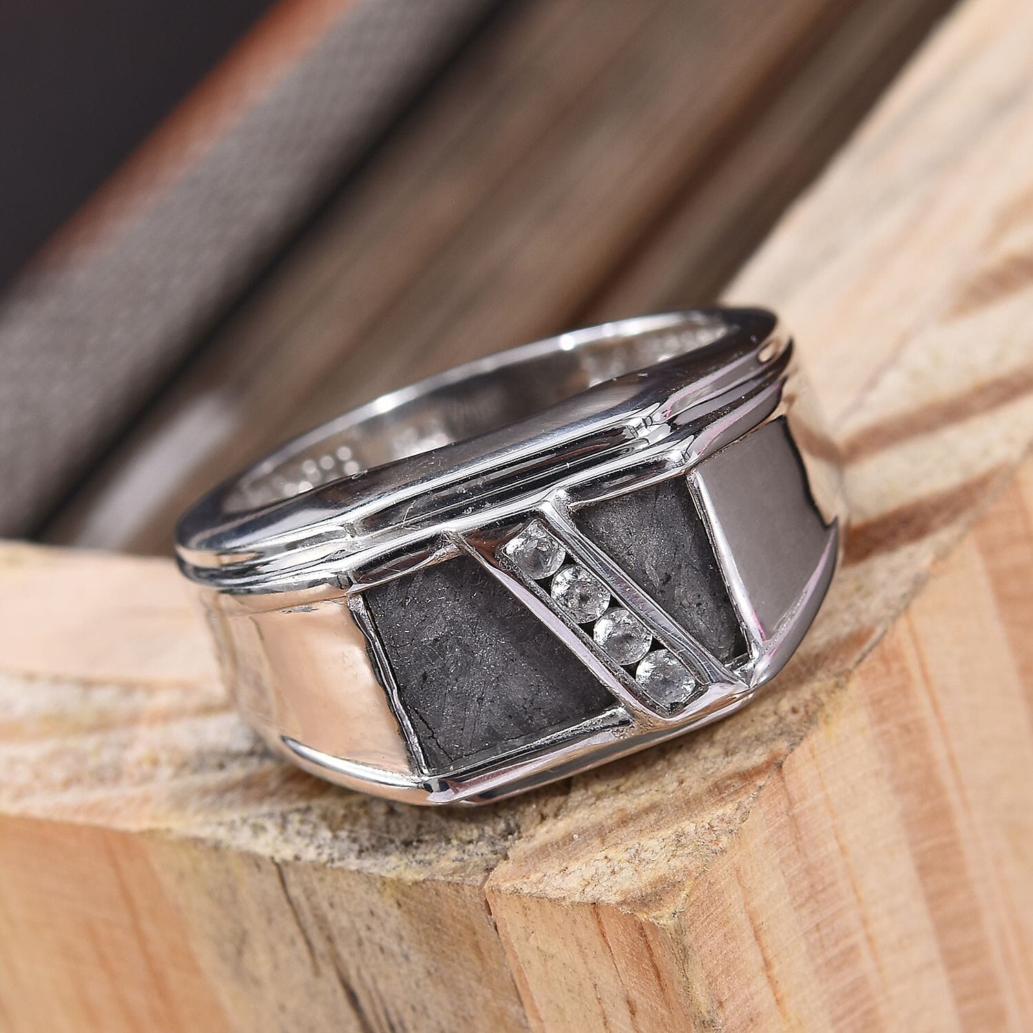 Tucson Special - Meteorite (Bgt 12x8mm), Natural Cambodian Zircon Ring in Platinum Overlay Sterling Silver 1.03 Ct, Silver wt 6.45 Gms