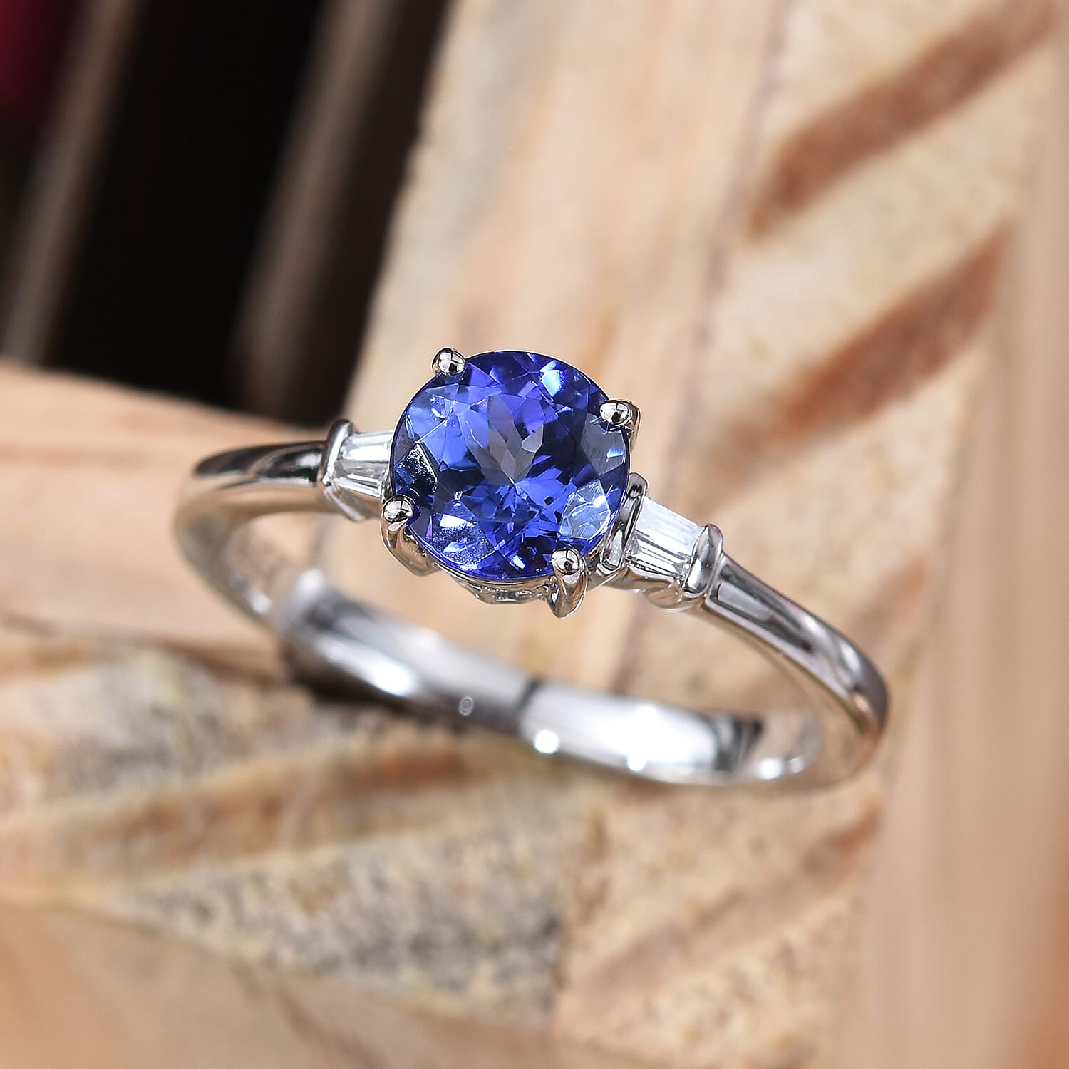 RHAPSODY 950 Platinum AAAA Tanzanite (Rnd 6mm) and Diamond (VS-E-F) Ring 1.050 Ct., Platinum wt 4.00 Gms.
