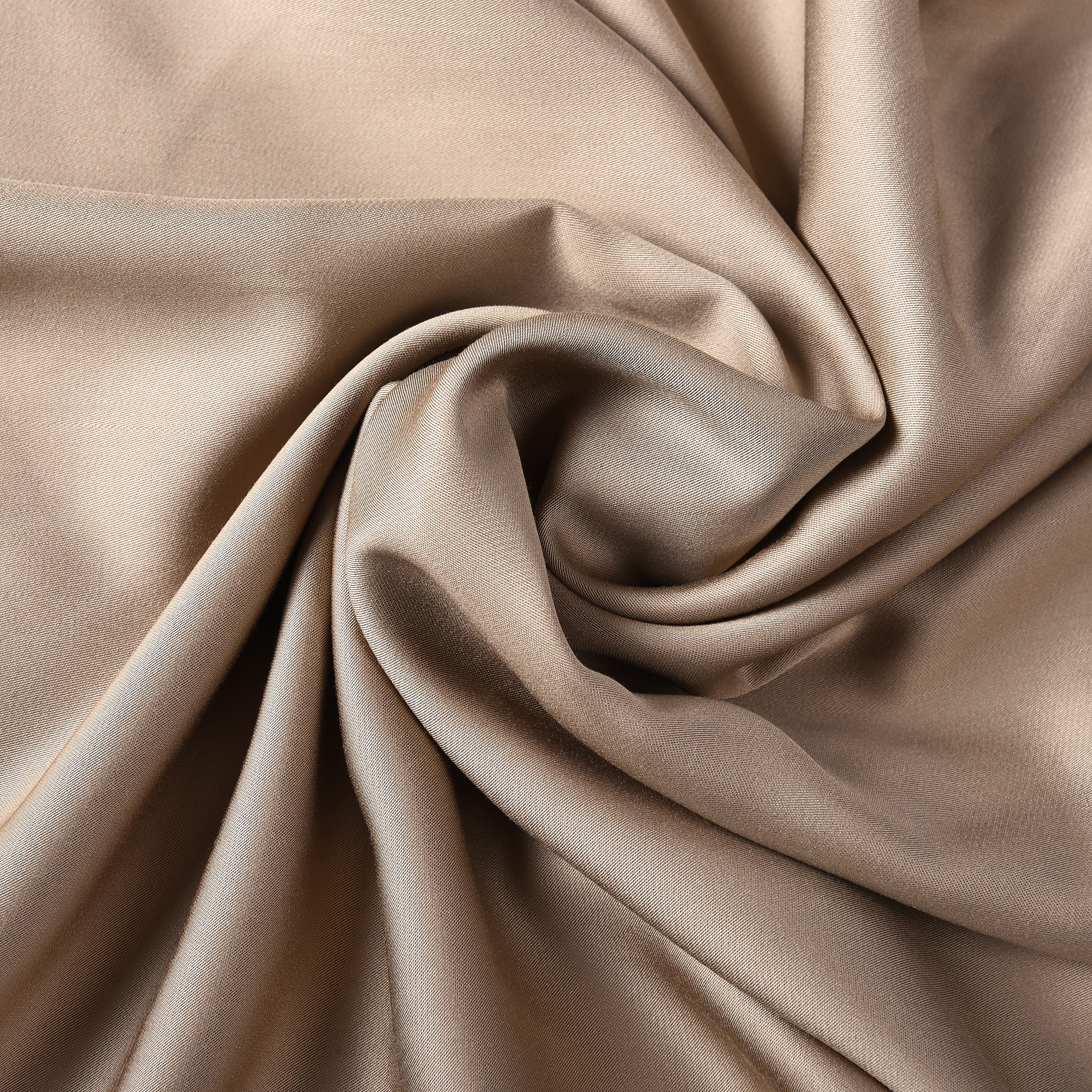 4 Piece Set - 100% Bamboo 1 Flat Sheet (275x265 Cm), 1 Fitted sheet (150x200+30 Cm), and 2 Pillowcases (50x75 Cm) Sand King - 300 Thread Count