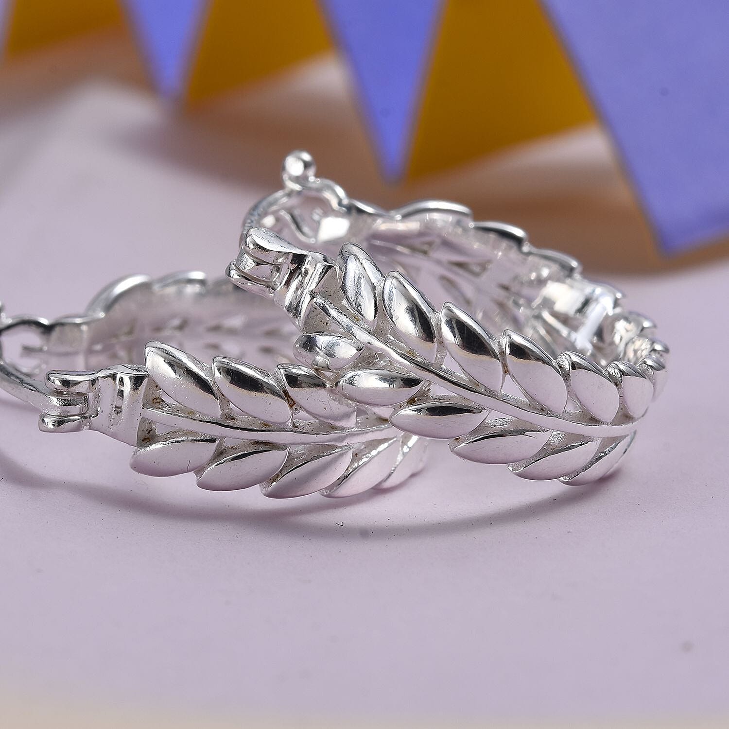 Designer Inspired- Sterling Silver Leaf Hoop Earrings (with Clasp), Silver wt 4.50 Gms