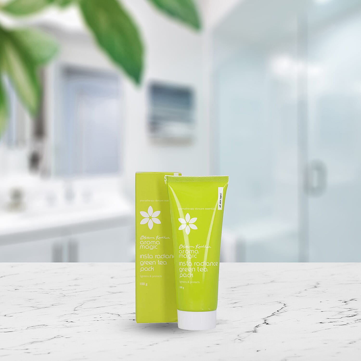 Blossom Kochhar- Aroma Magic Insta Radiance Green Tea Pack - 100gm