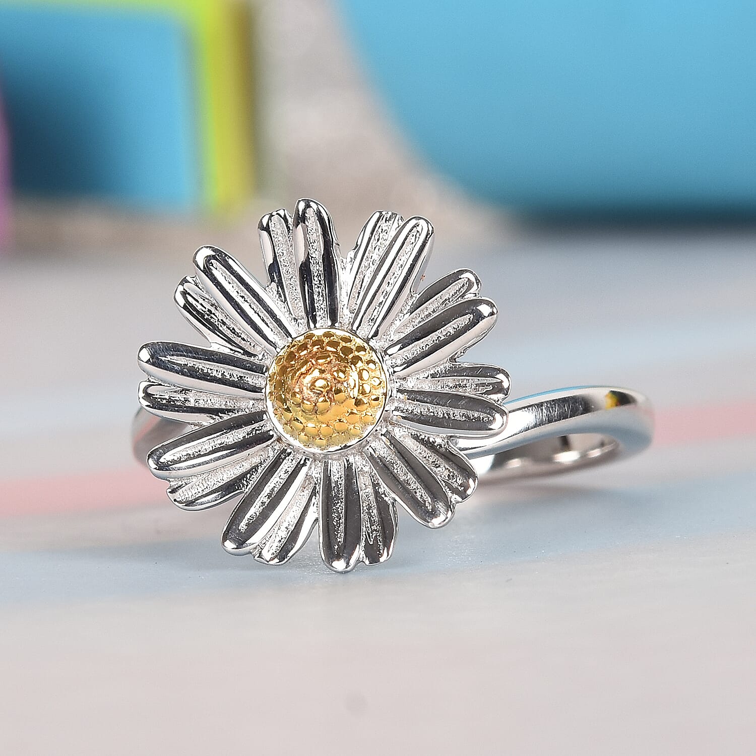 Platinum and Yellow Gold Overlay Sterling Silver Daisy Ring