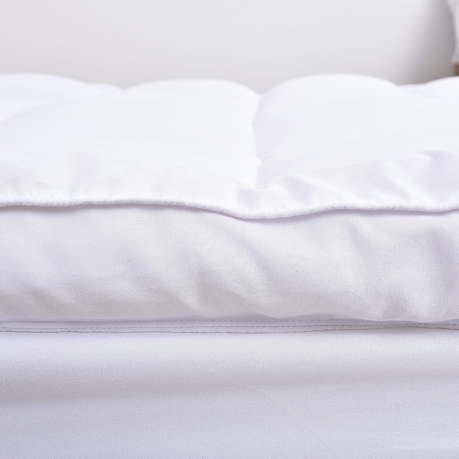 Extra Deep 7.5 cm Faux Down 4 Season Mattress Topper (Size 150x200 Cm) King- White