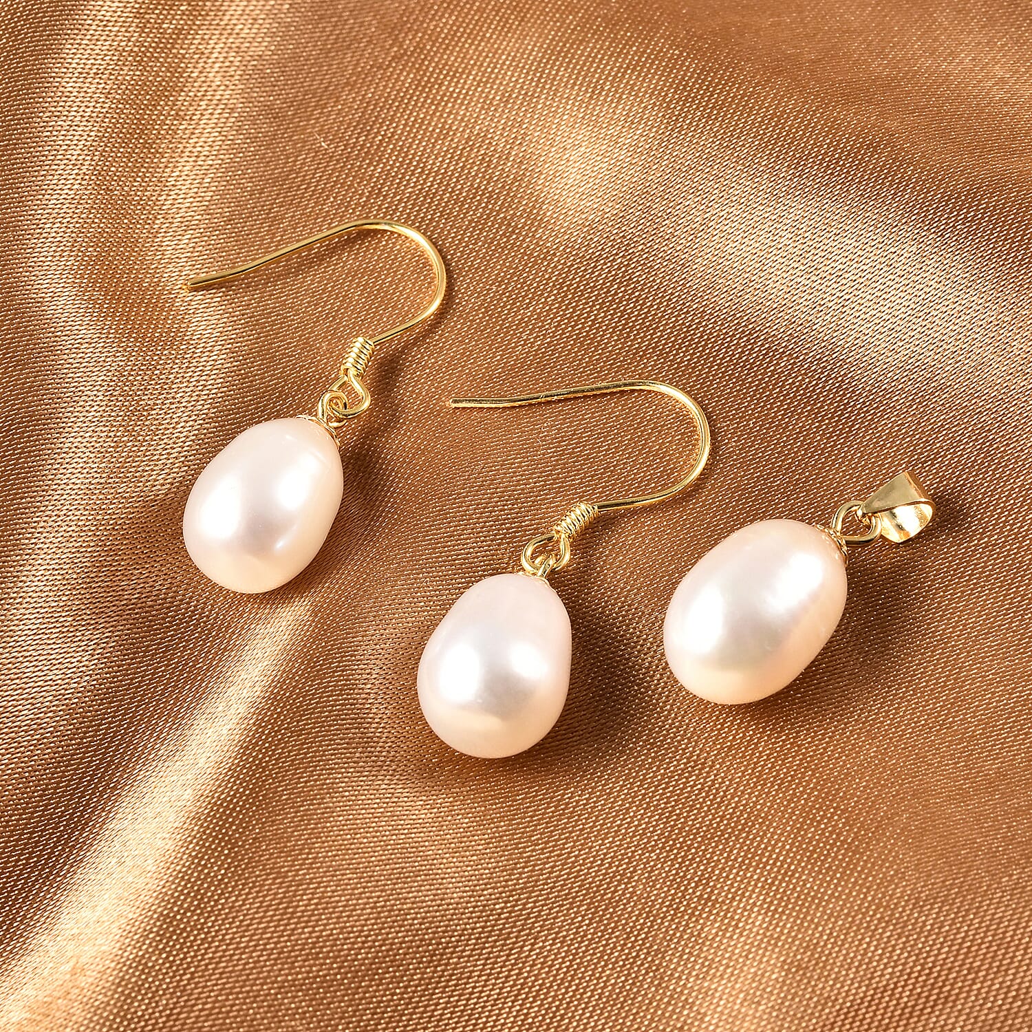 2 Piece Set - White Freshwater Pearl Pendant & Hook Earrings in Yellow Gold Overlay Sterling Silver